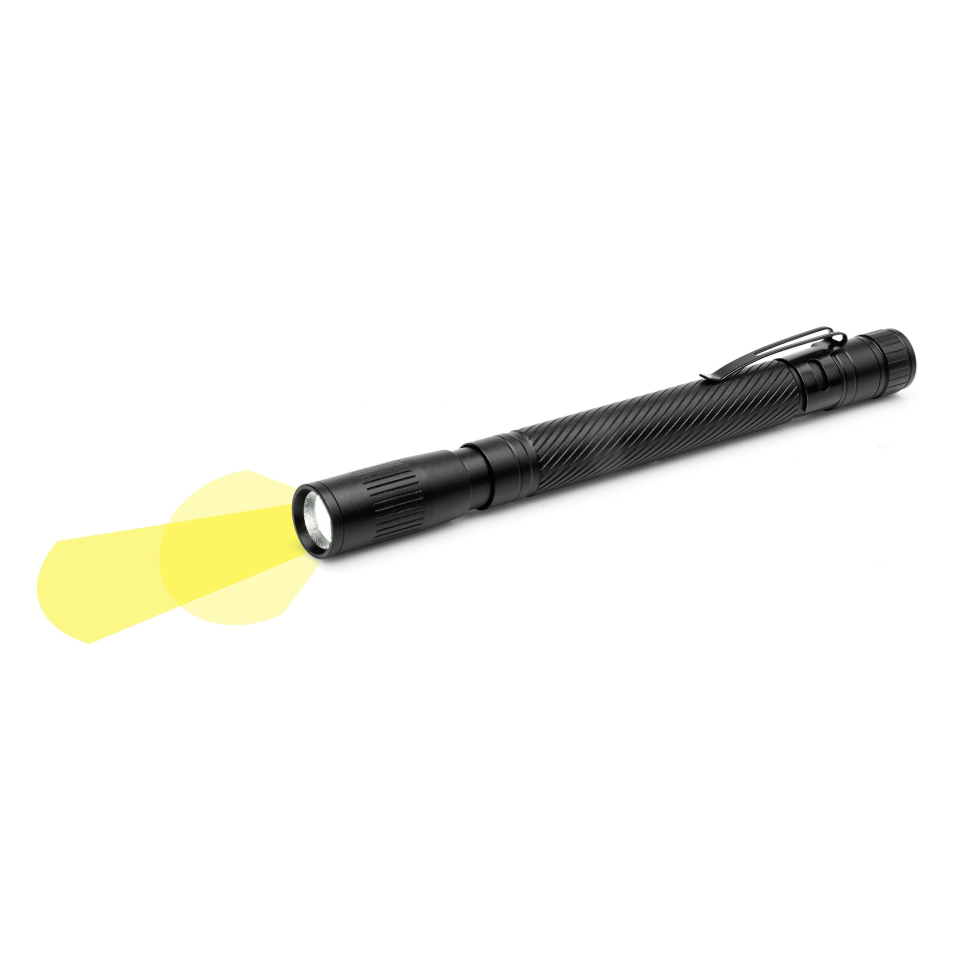 Anslut Torch LED on hoikka musta taskulamppu, jossa on teksturoitu kahva ja taskuklipsi, joka säteilee keltaista valonsädettä.