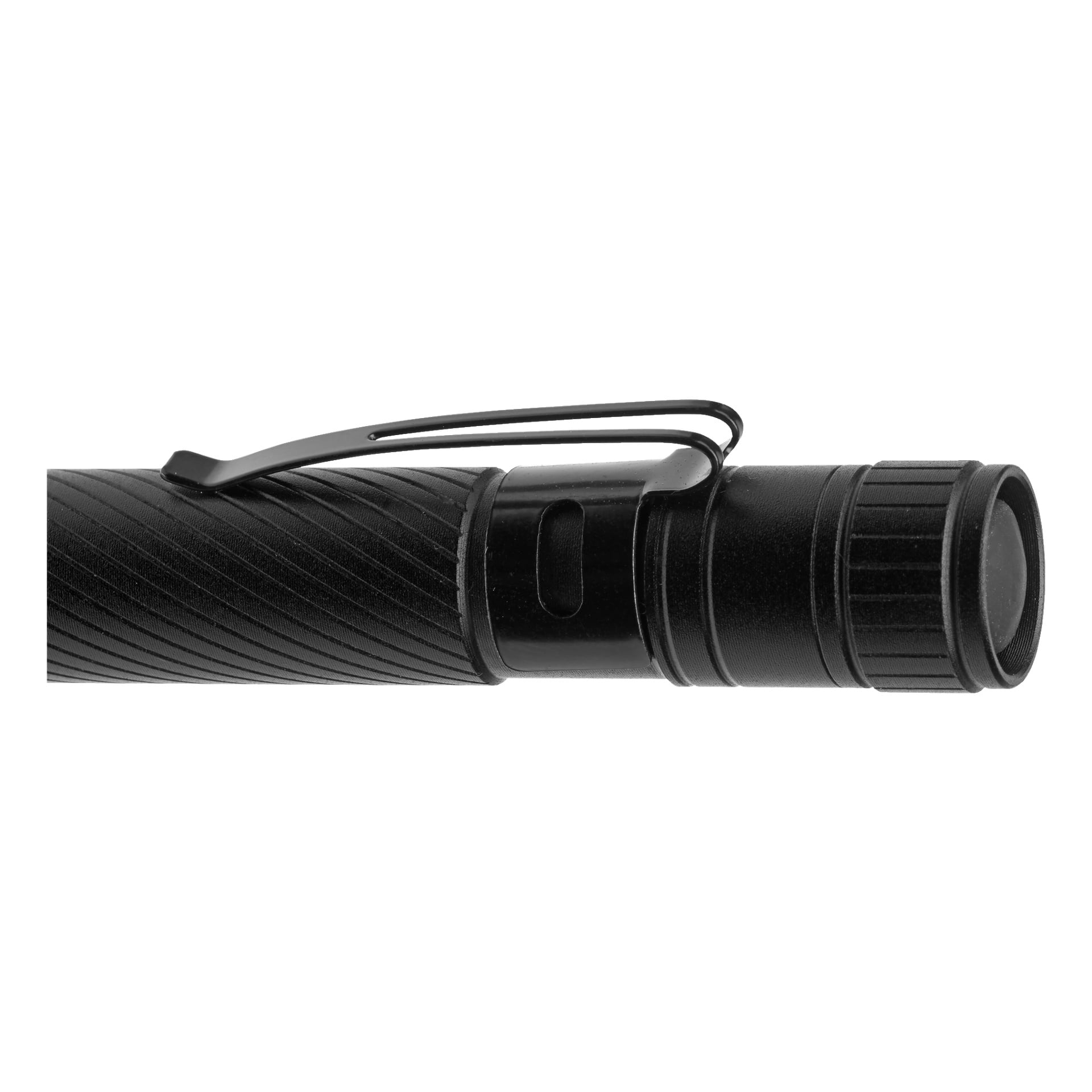Lähikuva Anslut Torch LED-taskulampun takaosasta, jossa korostetaan sen teksturoitua kahvaa, tukevaa metallista taskuklipsiä ja kiertävää korkkia, jossa on uurteiset reunat.