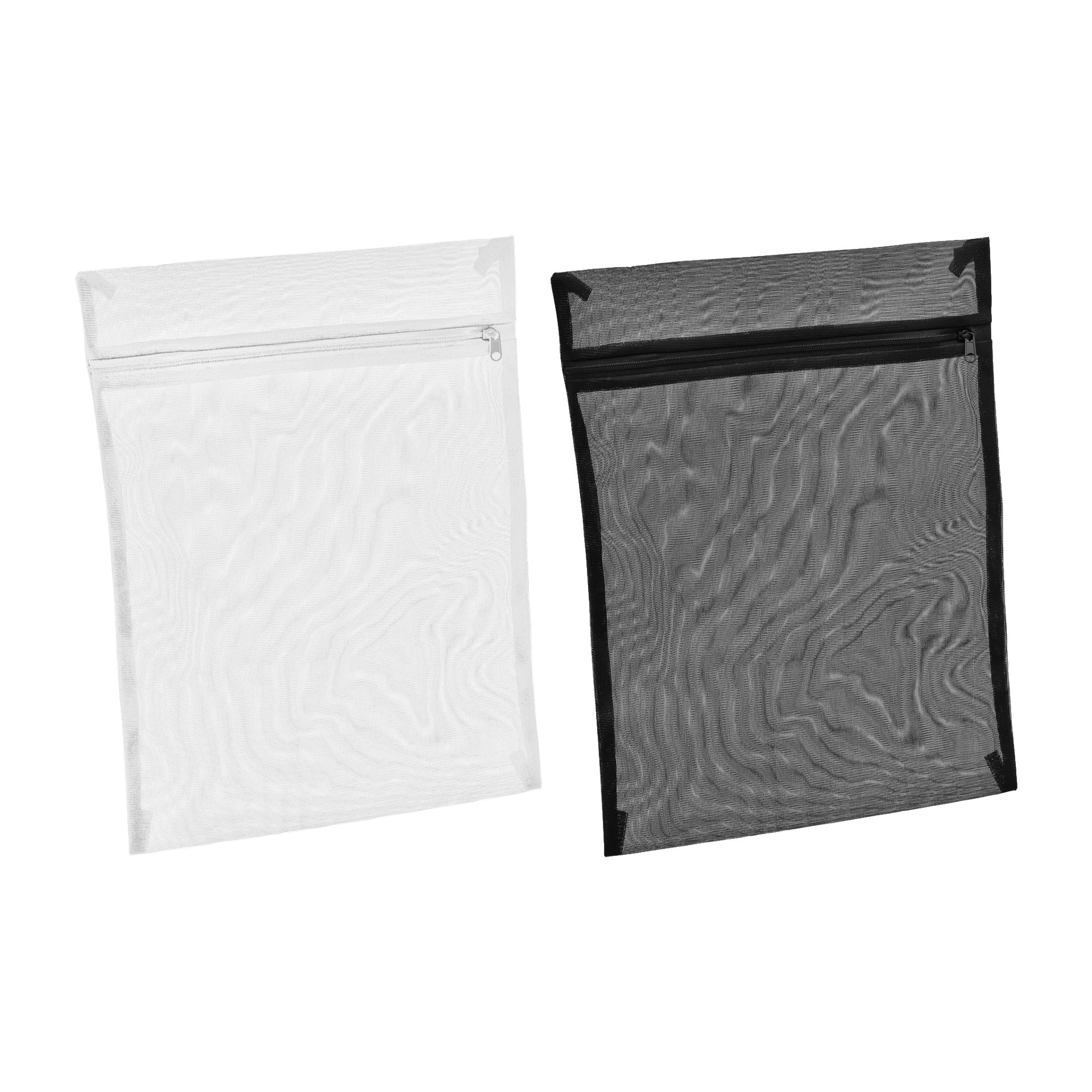 Två Menuett Laundry-påsar (2-pack) ligger sida vid sida, den vänstra är vit med matchande dragkedja och den högra är svart med matchande dragkedja. Båda påsarna är tomma.