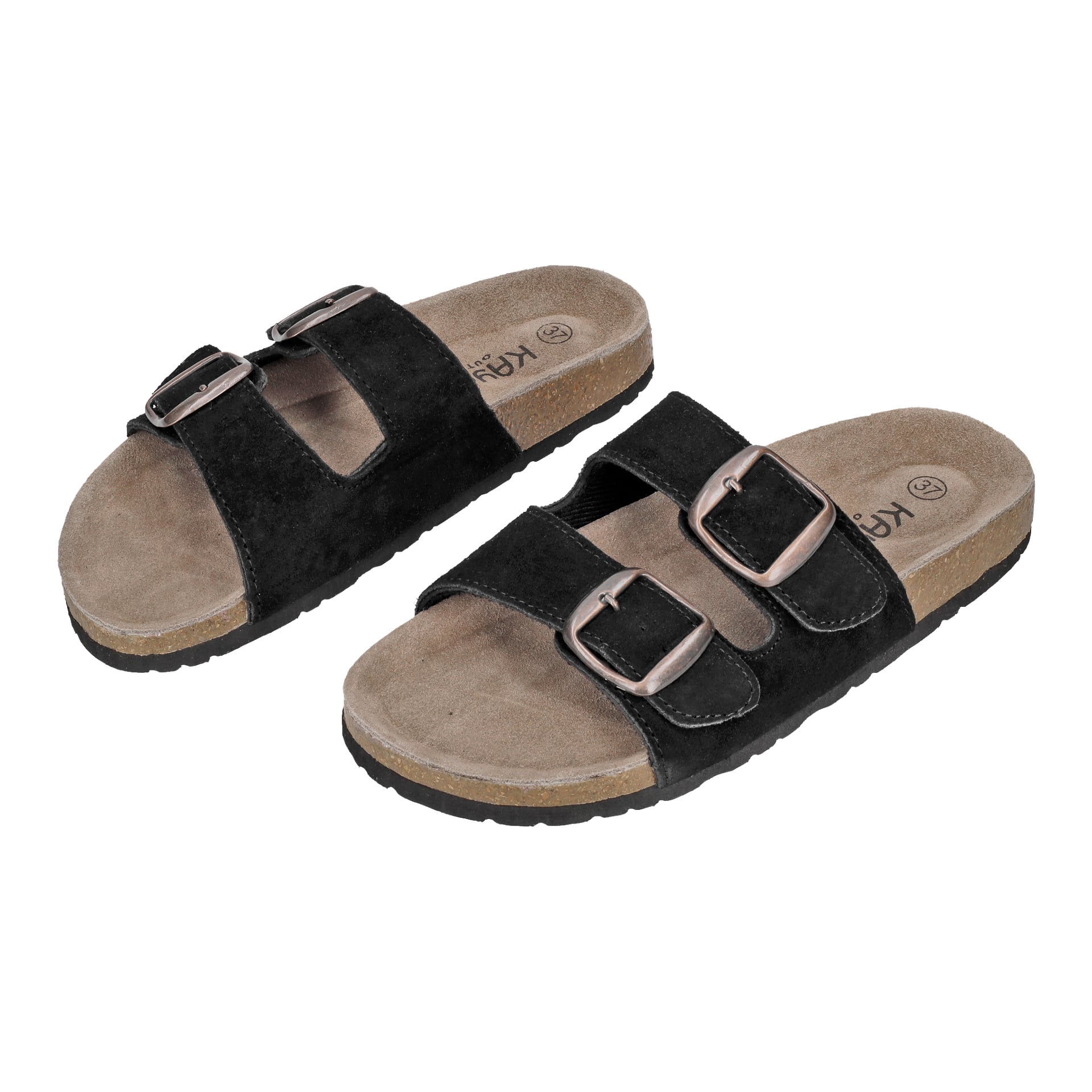 Kayoba Outdoor Bio-sandaler med svarta mockaöverdelar och två justerbara spännen per sandal, med konturerade korkfotbäddar med beige innersulor och texturerade gummisulor. Båda sandalerna är placerade i en vinkel.