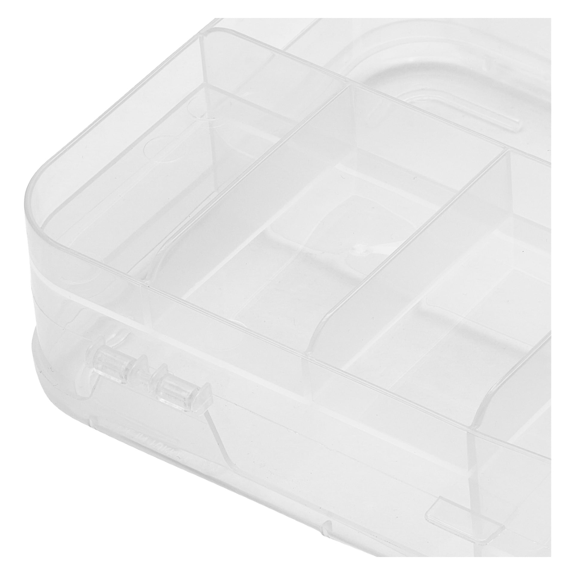 Ukośne zbliżenie przezroczystego plastikowego pudełka Hard Head Assortment z 10 pustymi prostokątnymi przegródkami. Częściowo otwarta pokrywa jest widoczna na ujęciu.