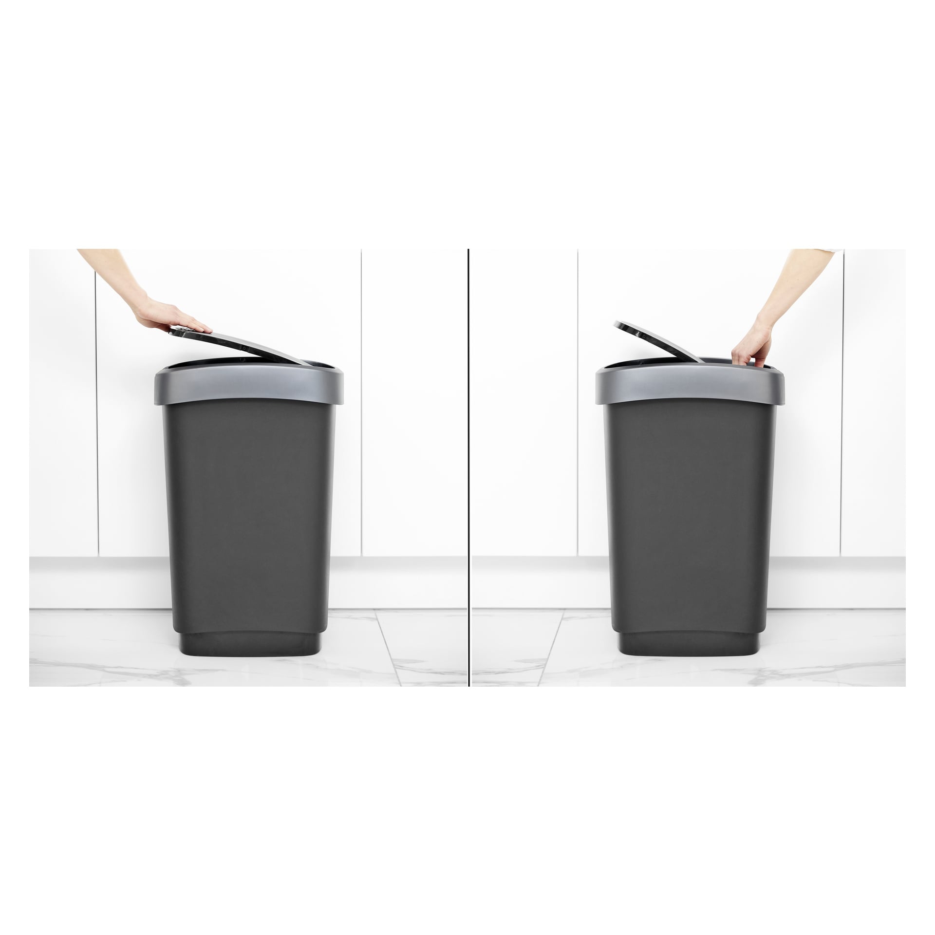 En persons hand lyfter locket på en svart plastbehållare för Hard Head Waste i två intilliggande bilder. Behållaren står på ett vitt kaklat golv med vita skåp bakom.