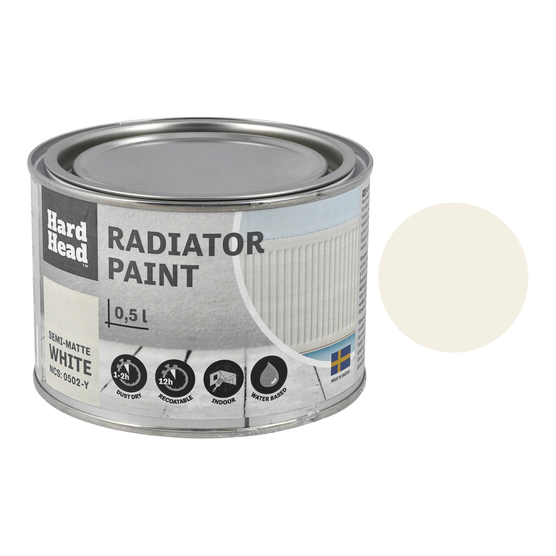 En 0,5L burk Hard Head Radiator-färg, halvmatt vit; ikoner visar dammtorr i 1–2 timmar, inomhus, vattenbaserad, med ett vitt färgprov till höger.