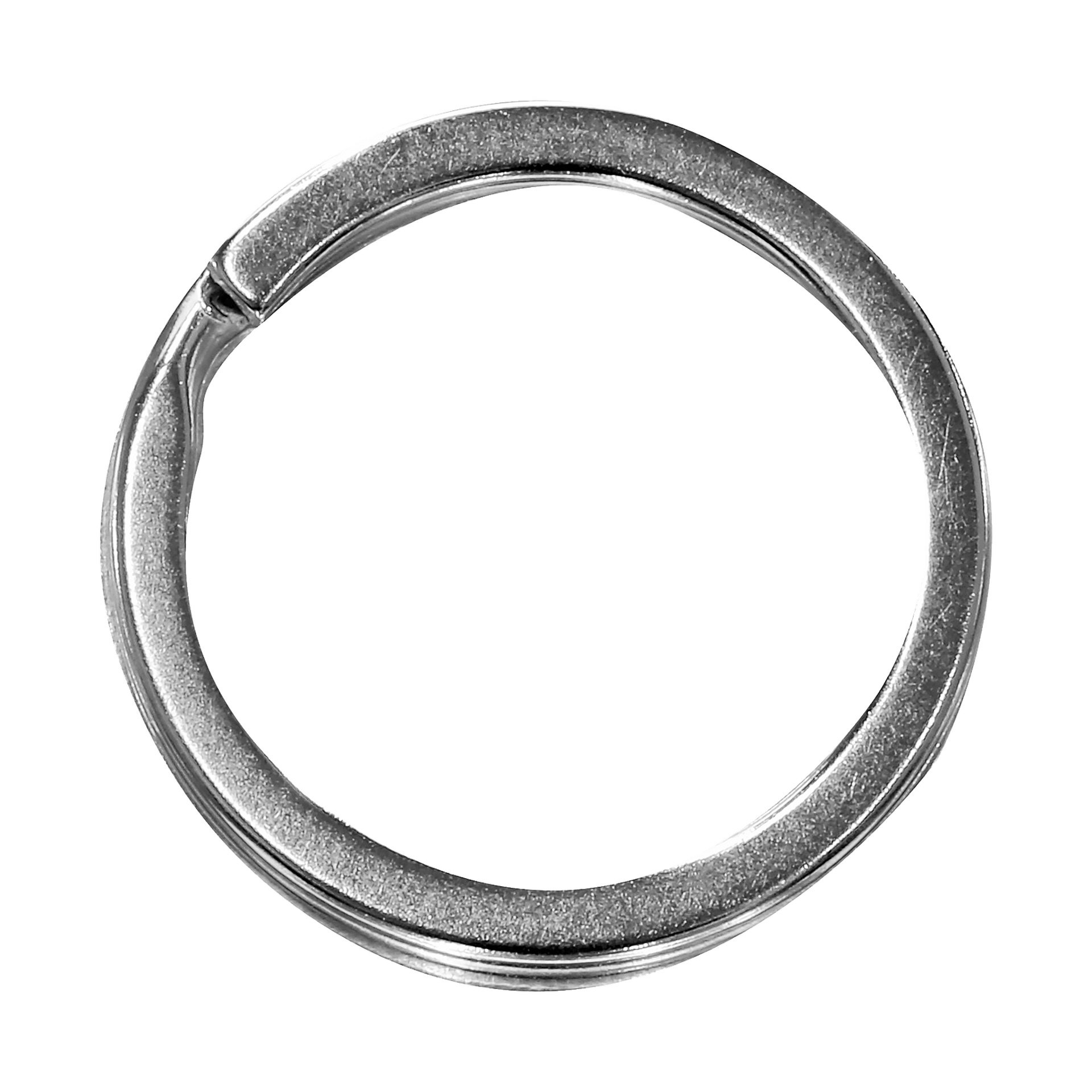 Zbliżenie pokazuje 5-pack Hard Head Key Rings, zawierający srebrny, okrągły metalowy breloczek z małą nakładającą się sekcją tam, gdzie końce się łączą.
