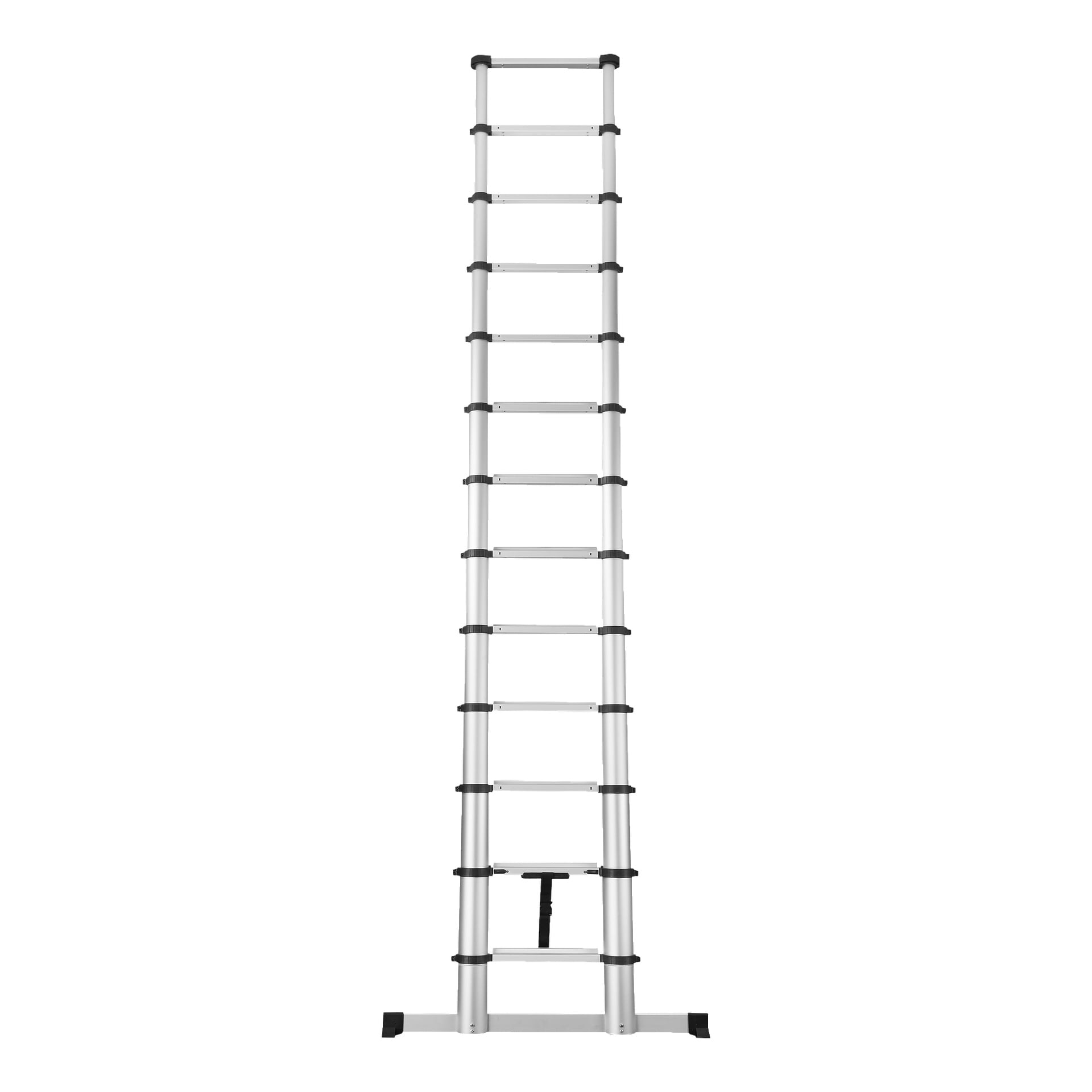 En Facas teleskopstege, fullt utdragen och med flera aluminiumsteg, svarta greppytor och stabiliseringsstänger vid basen, står upprätt.