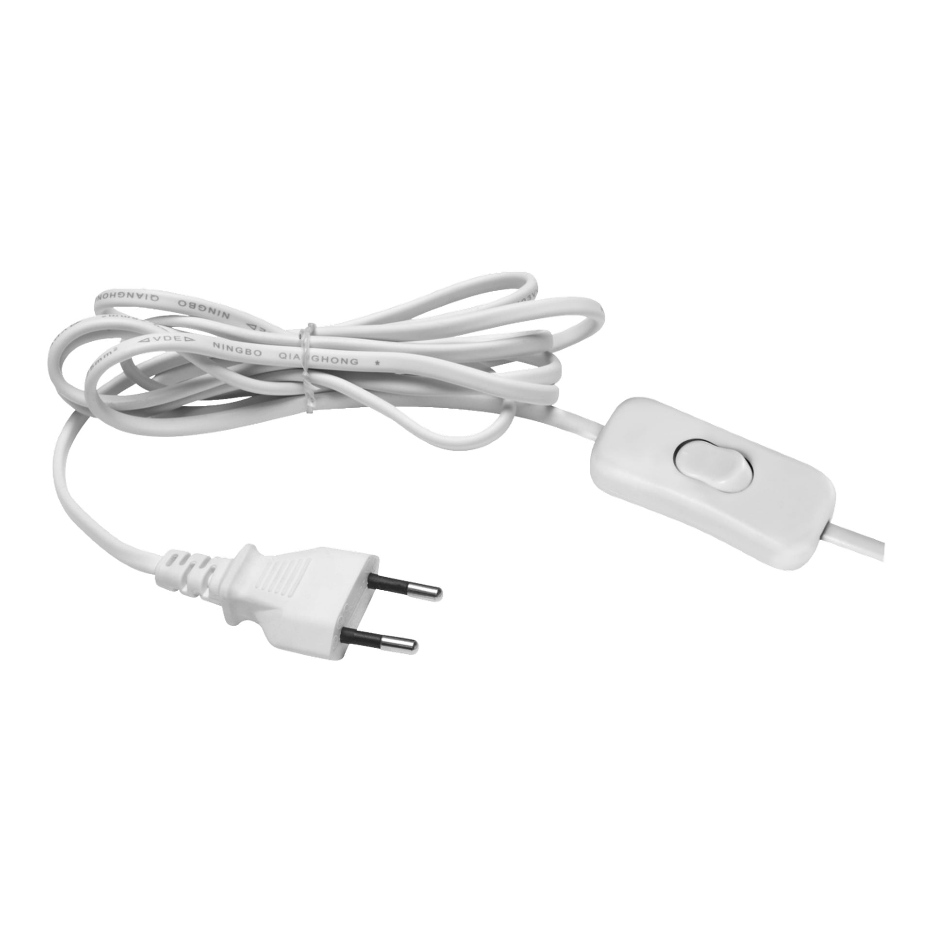 Anslut Clamp spotlight LED levereras med en vit europeisk tvåstiftskontakt kopplad till en sladd som inkluderar en rektangulär inline-på/av-brytare. Sladden är löst lindad och strömbrytaren har en enda lättanvänd knapp.