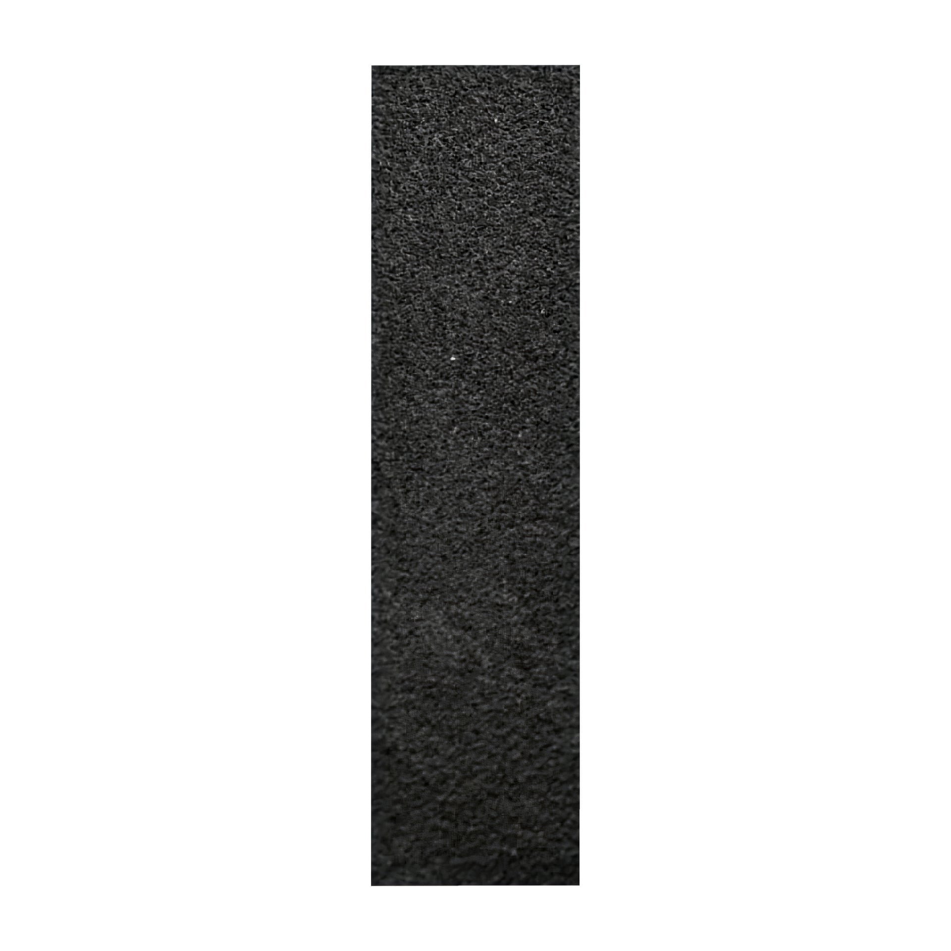 Närbild på ett rektangulärt sandpapper från Meec Tools designat för en filbandslipare, som visar dess svarta, gryniga yta och grova, något oregelbundna textur som syns på ett av de 30 medföljande arken.