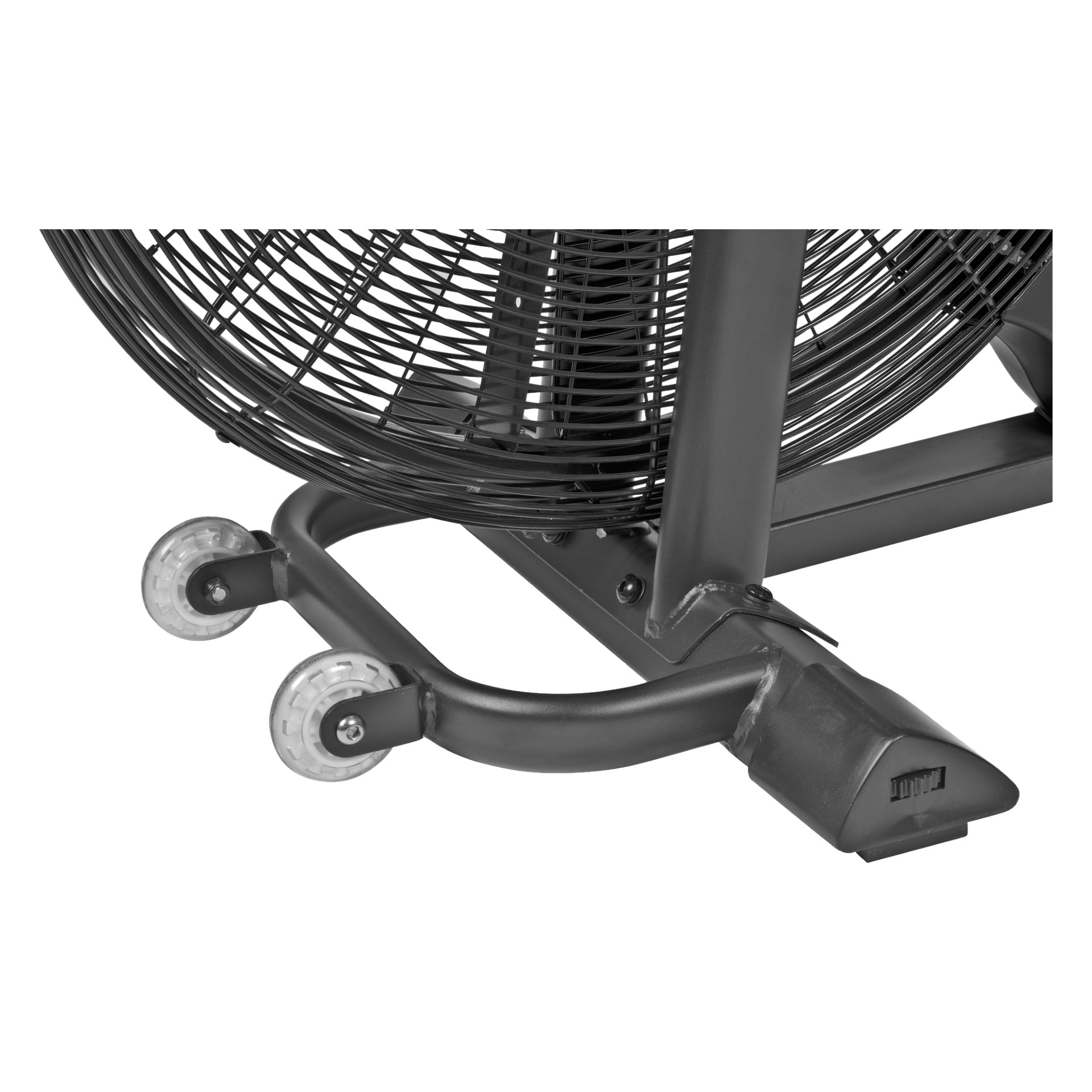 Detaljerad vy av Kayoba Airbikes bas visar en stor svart fläkt, utrustad med två små transparenta plasthjul och stödd av en solid metallram. En del av skyddsgallret och en elkabel kan ses.