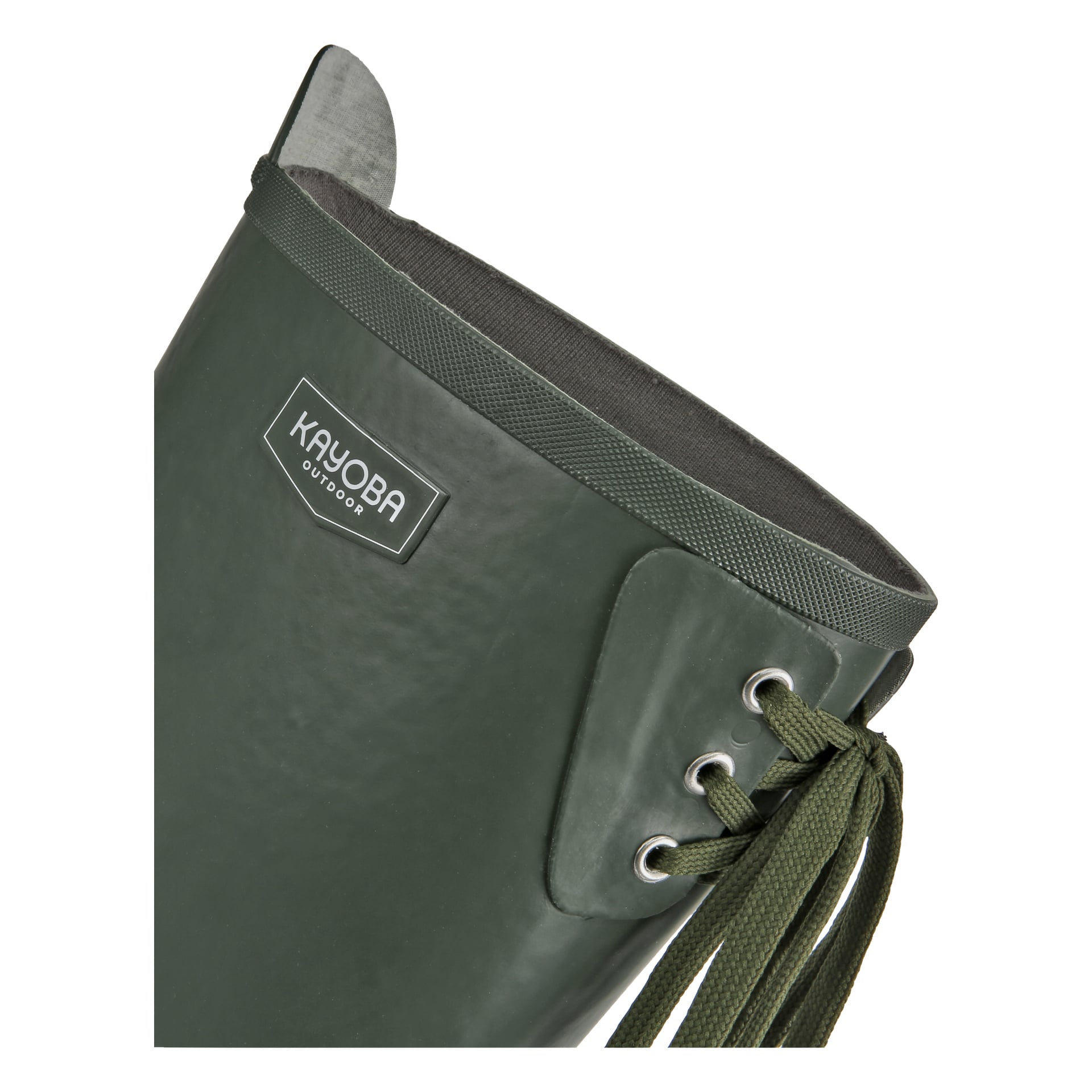 Nahaufnahme des oberen Teils von Rubber Boots von Kayoba Outdoor, mit metallischen Ösen, grünen Schnürsenkeln und dem Logo mit dem Text Kayoba Outdoor.
