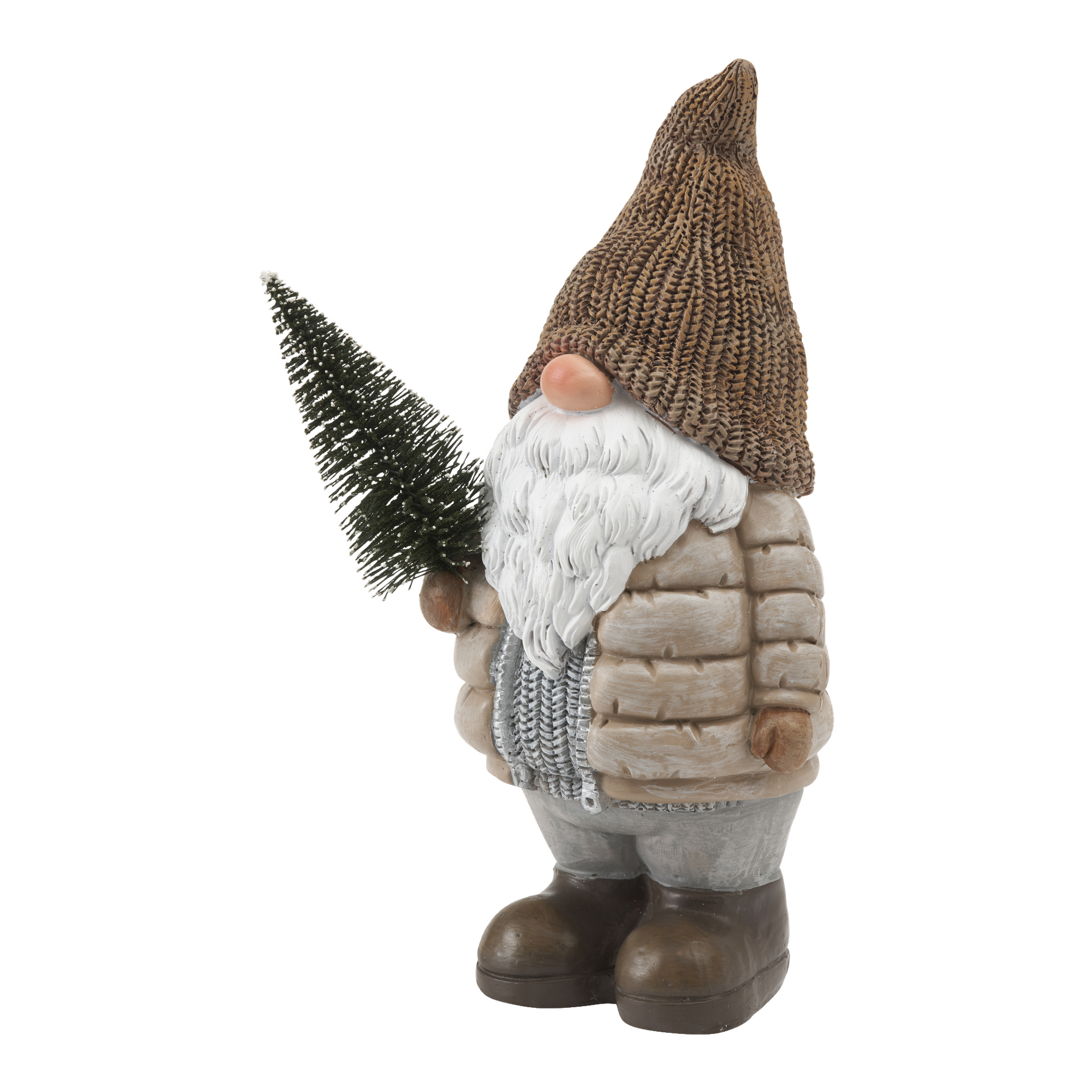 EKVIP-tomten är en figur klädd i en brun stickad mössa, har vitt skägg, bär en grå tröja och beige jacka med bruna stövlar, och håller i en liten konstgjord grön julgran.