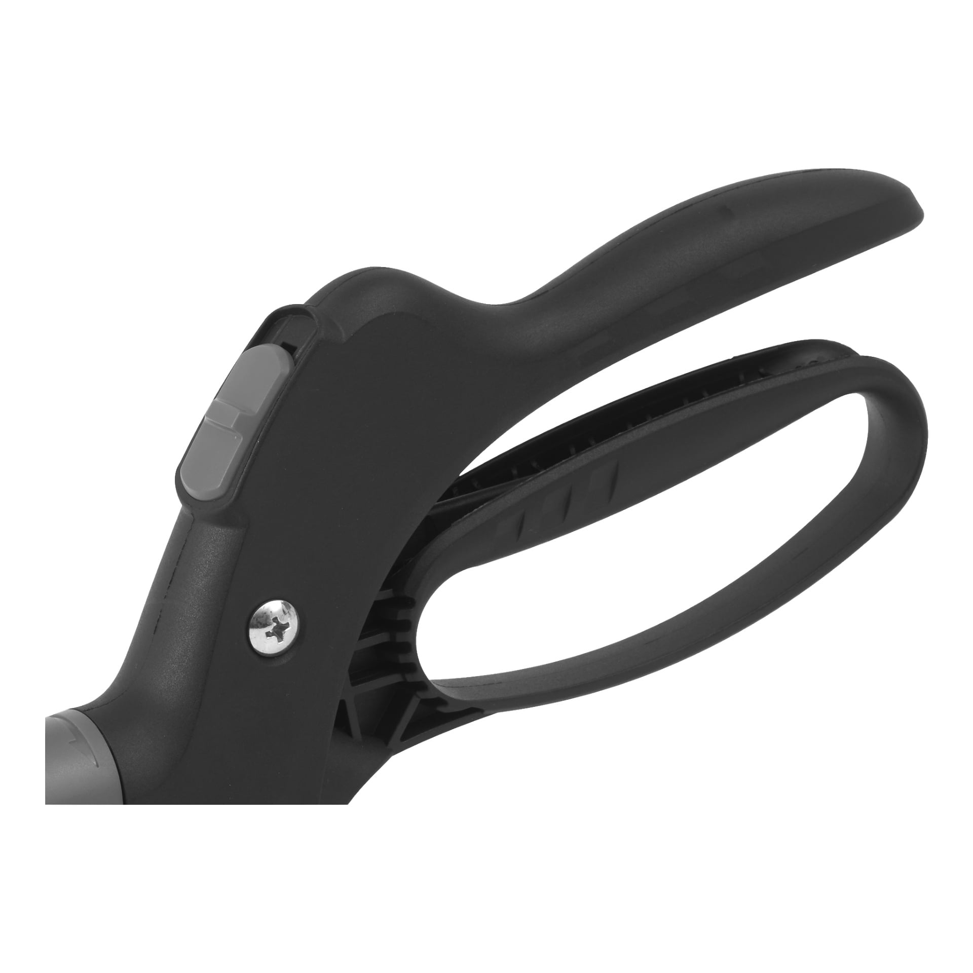 Detaljerad vy av Hard Head Grass Saxs ergonomiska svarta plasthandtag, som inkluderar en spak och en knapp designad för tummeanvändning. En skruv syns tydligt fästa en del av handtaget i verktyget.
