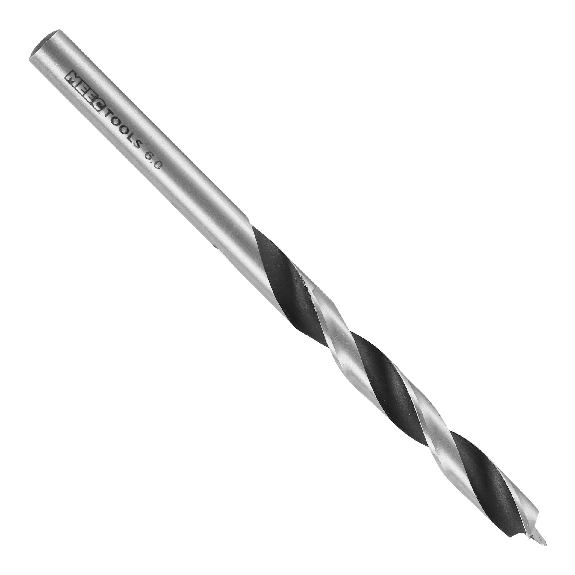 En träborr från Meec Tools visas upp, med en silverborr med en slående mörk spiralflöjt och en vass spets avsedd för att såga trä.