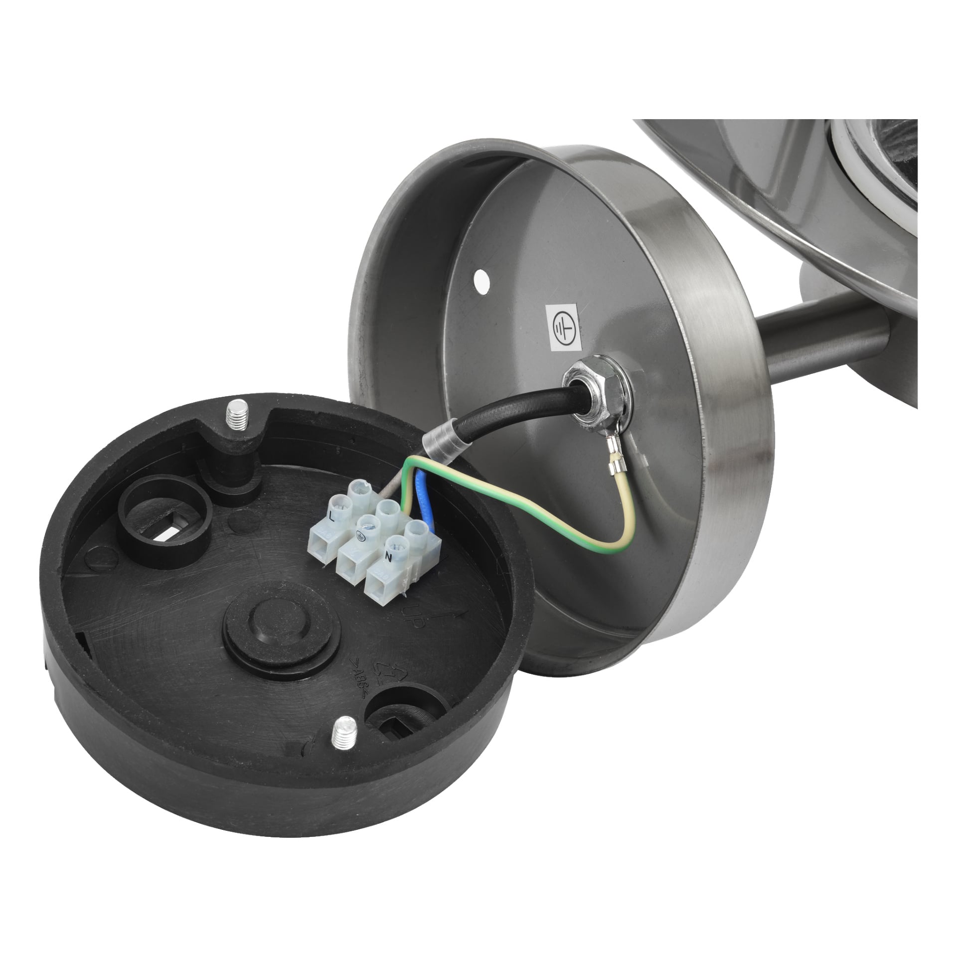 En detaljerad vy av en öppen EKVIP-vägglampa visar gulgröna, blå och bruna ledningar kopplade till en terminalblock i metallhöljet, med locket placerat bredvid armaturen.