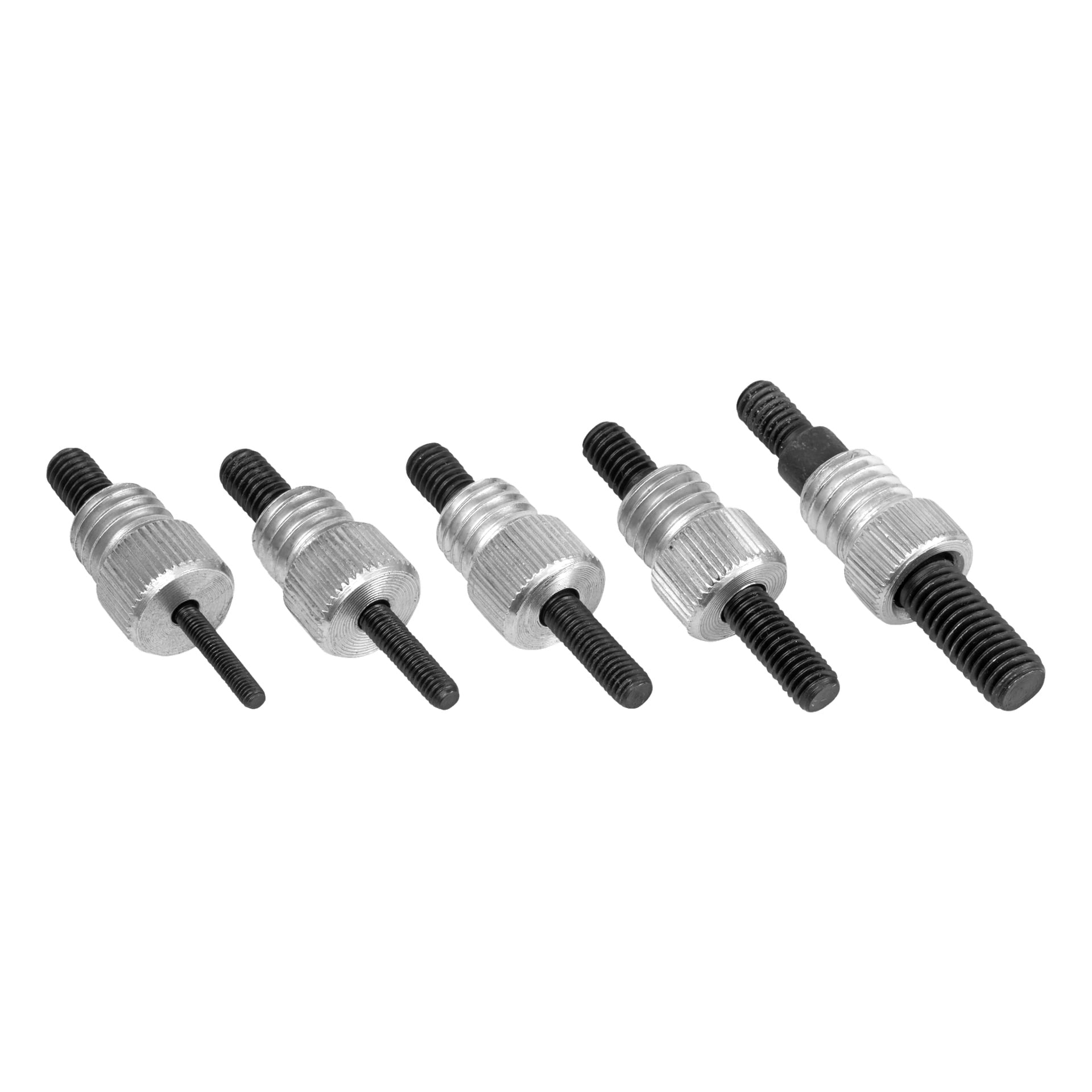 Fem blinda nitmuttrar från Meec Tools 86-delade set är arrangerade i en rad, var och en med en bred mittsektion och svarta gängade ändar på båda sidor.