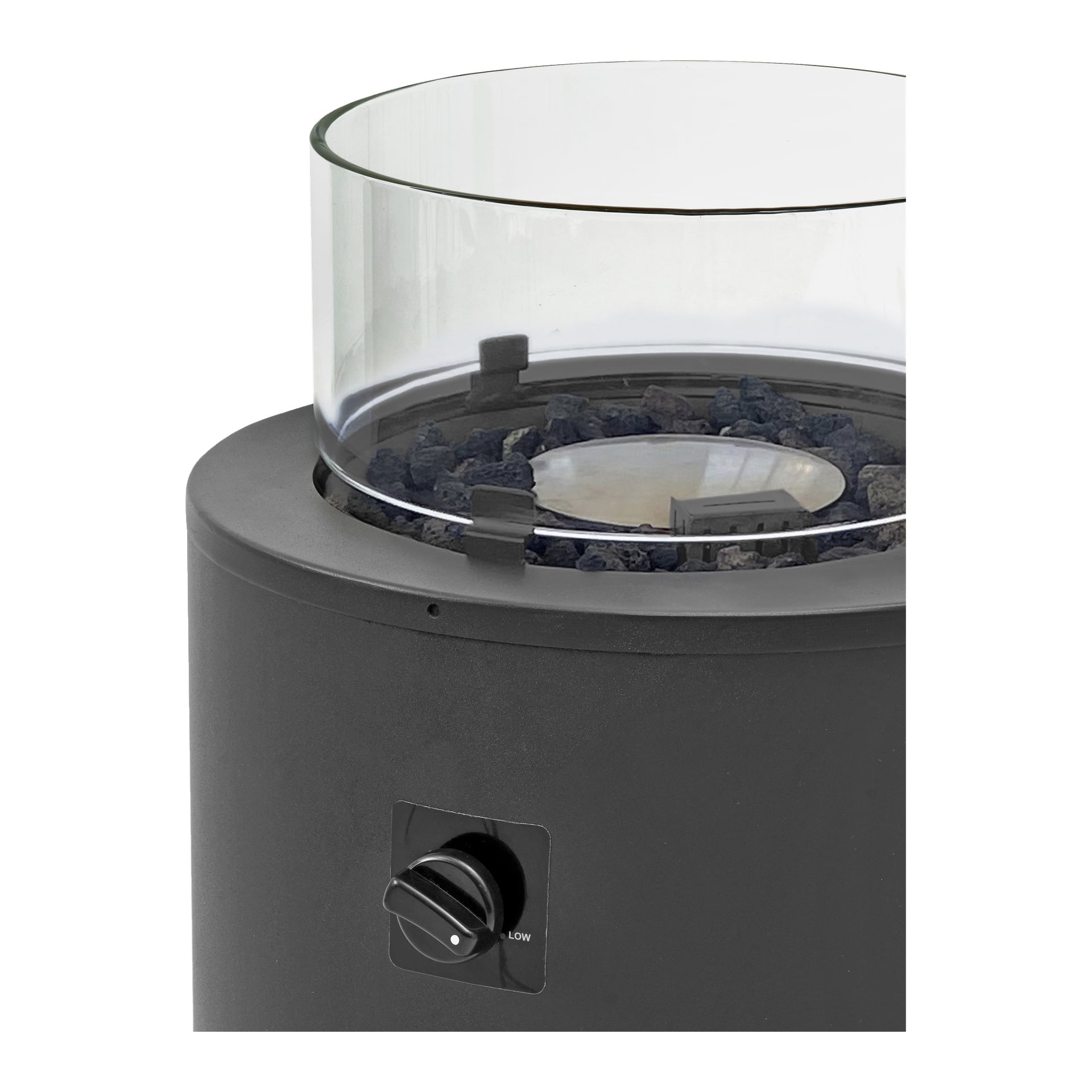 Närbild av EKVIP Tower-formade eldstad som visar dess moderna svarta cylindriska form, toppad med en transparent glasvindruta, en sidomonterad svart kontrollknopp och dekorativa stenar som omger brännaren.