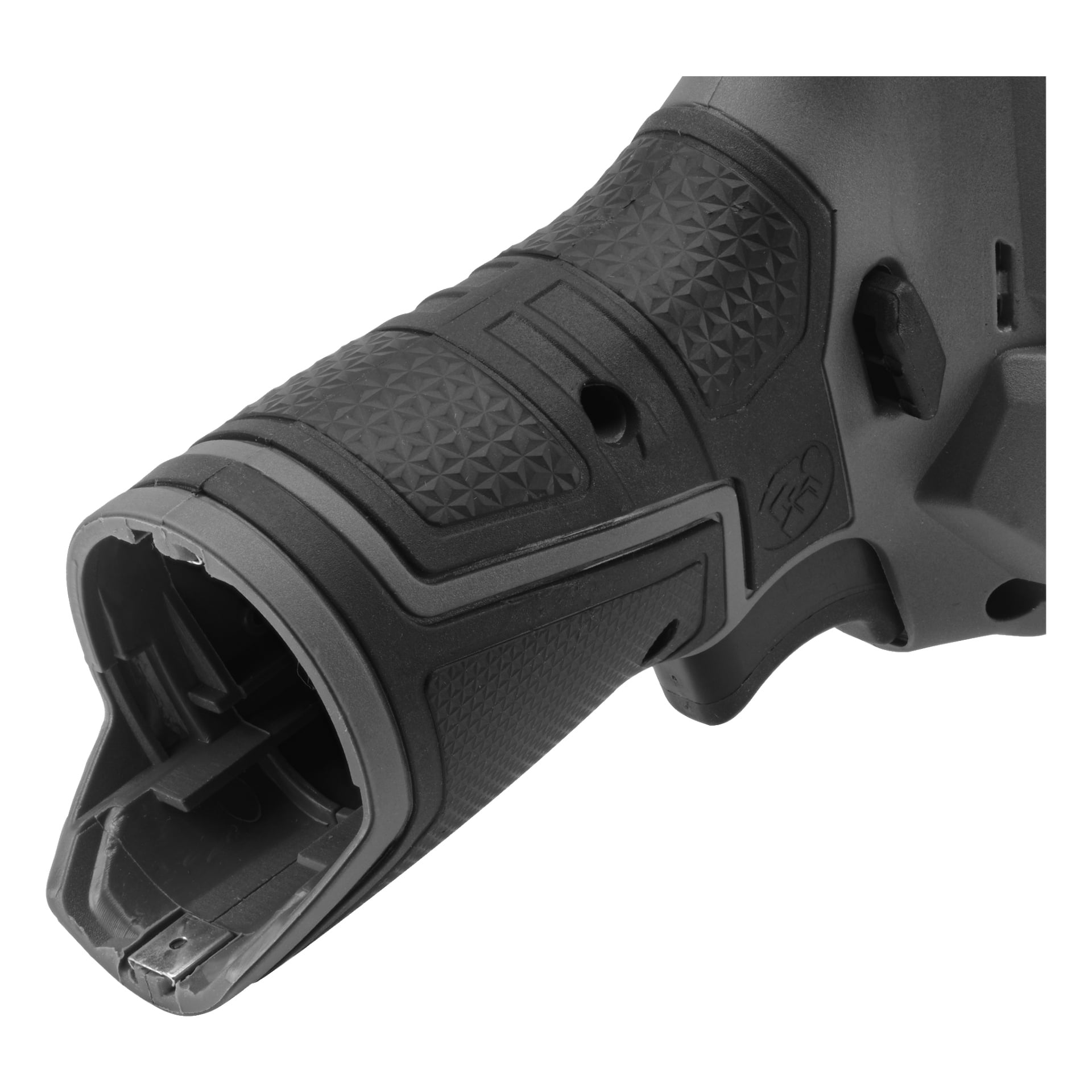 Detaljerad närbild av greppområdet på en Meec Tools Multiseries 12 V sladdlös kolvsåg, som framhäver dess texturerade yta och ett öppet fack längst ner. Sågens kropp är gjord av polymer med synliga skruvar och unika designdetaljer.