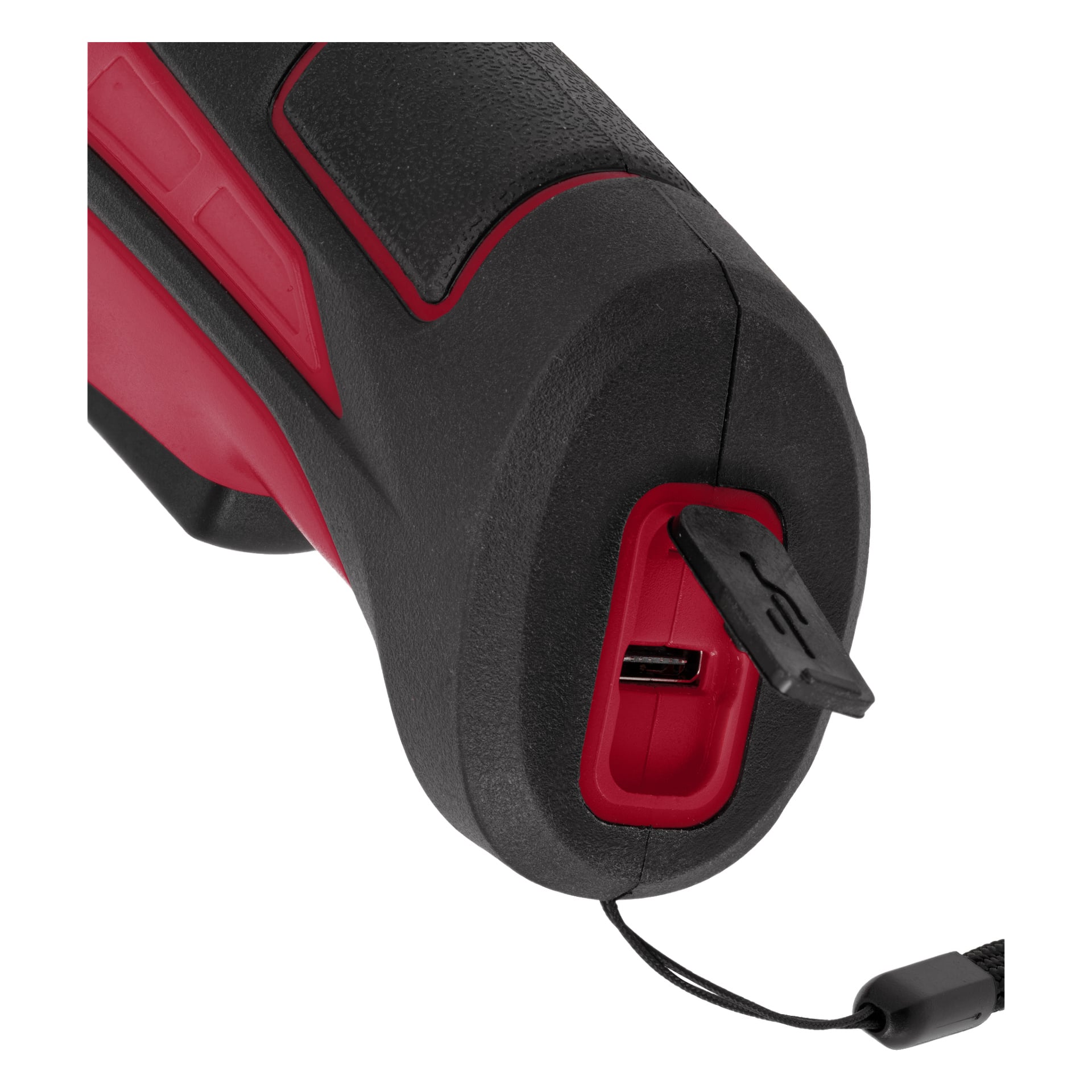 Närbild på en svart och röd batteridriven Meec Tools beskärare med en öppen gummilucka som exponerar USB-C-laddningsporten och en svart nyckel fast.