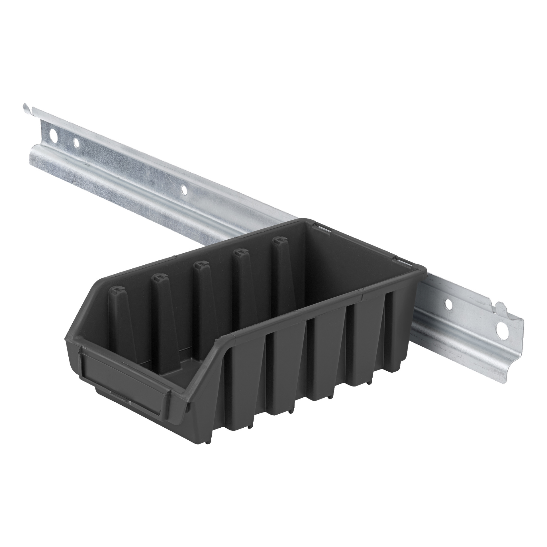Czarne plastikowe pudełko Hard Head Assortment jest przymocowane do srebrnego metalowego uchwytu szynowego i zapewnia uporządkowane przechowywanie narzędzi i akcesoriów w warsztatach lub garażach.