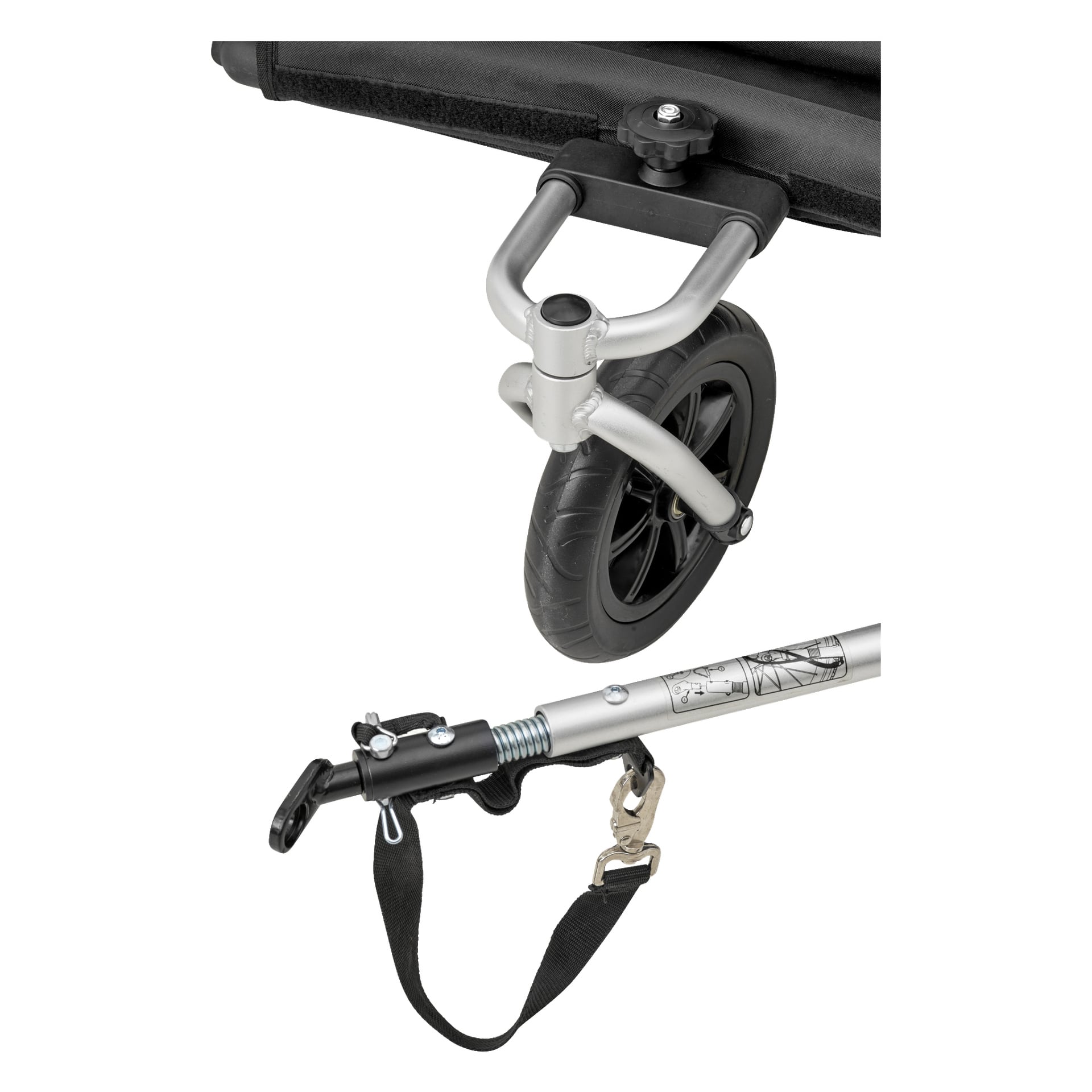 Närbild som visar ett svart gummihjul kopplat till en silverfärgad metallram på Kayoba Bicycle Trailer for Two Children. Bredvid ligger en metallstång med en fäst fjäder, lås, rem och klämma, vilka verkar vara delar som användes för att montera släpet.