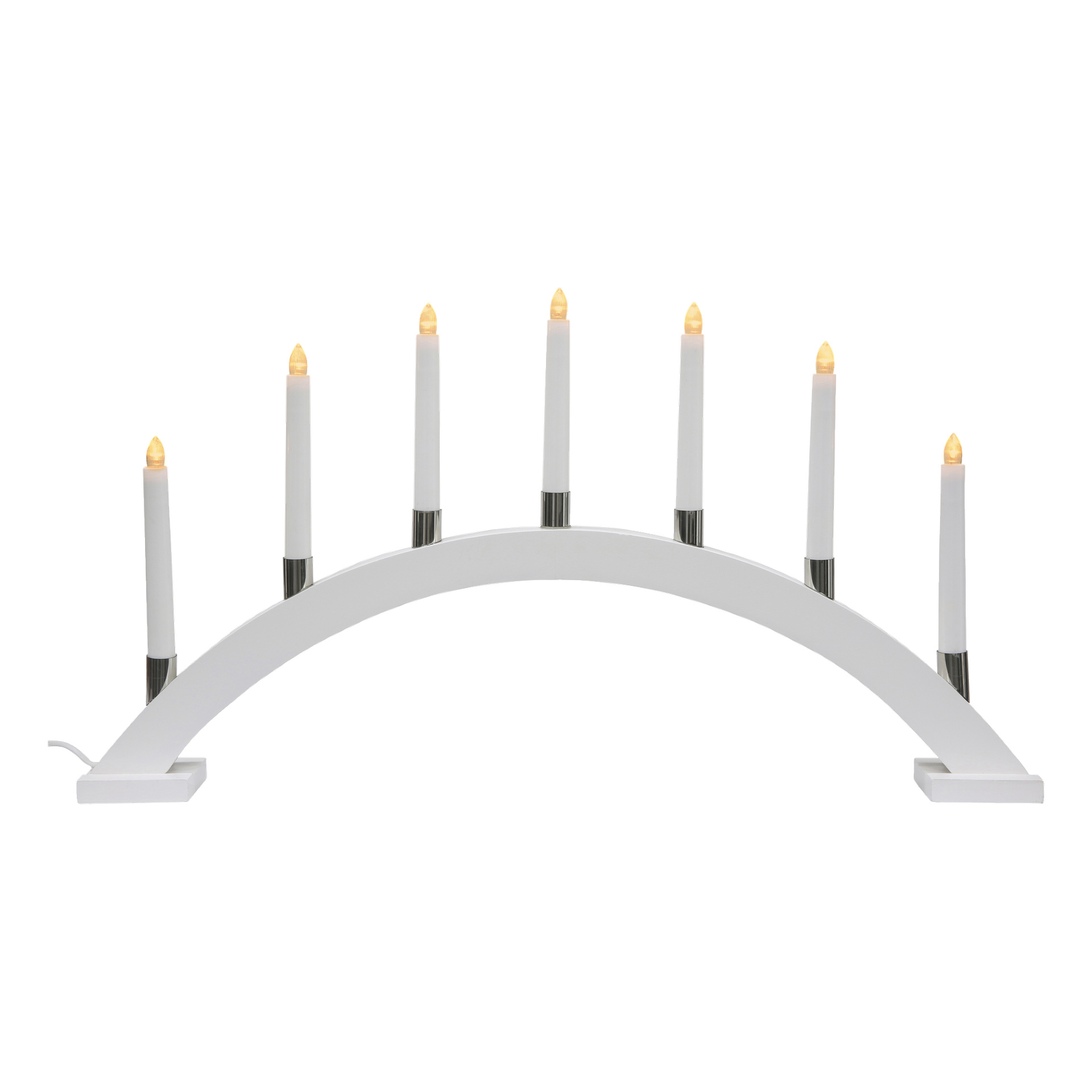 Der EKVIP LED-Adventskerzen zeigt eine einfache weiße Bogenform, die sieben vertikale elektrische Kerzen hält, von denen jede oben mit einer kleinen gelb-orangen, flammenartigen Glühbirne versehen ist. Sie steht auf einer flachen Basis und wird über einen Stecker auf der linken Seite mit Strom versorgt.