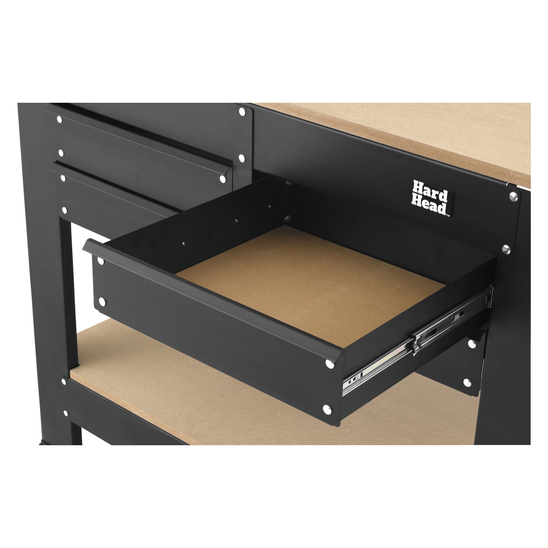 Svart metall Hard Head Workbench med verktygspanel, som visar ljusa trädetaljer på hyllor och lådfronter. En låda är öppen, medan två ovanför den förblir stängda. Metallnitar pryder bänken.