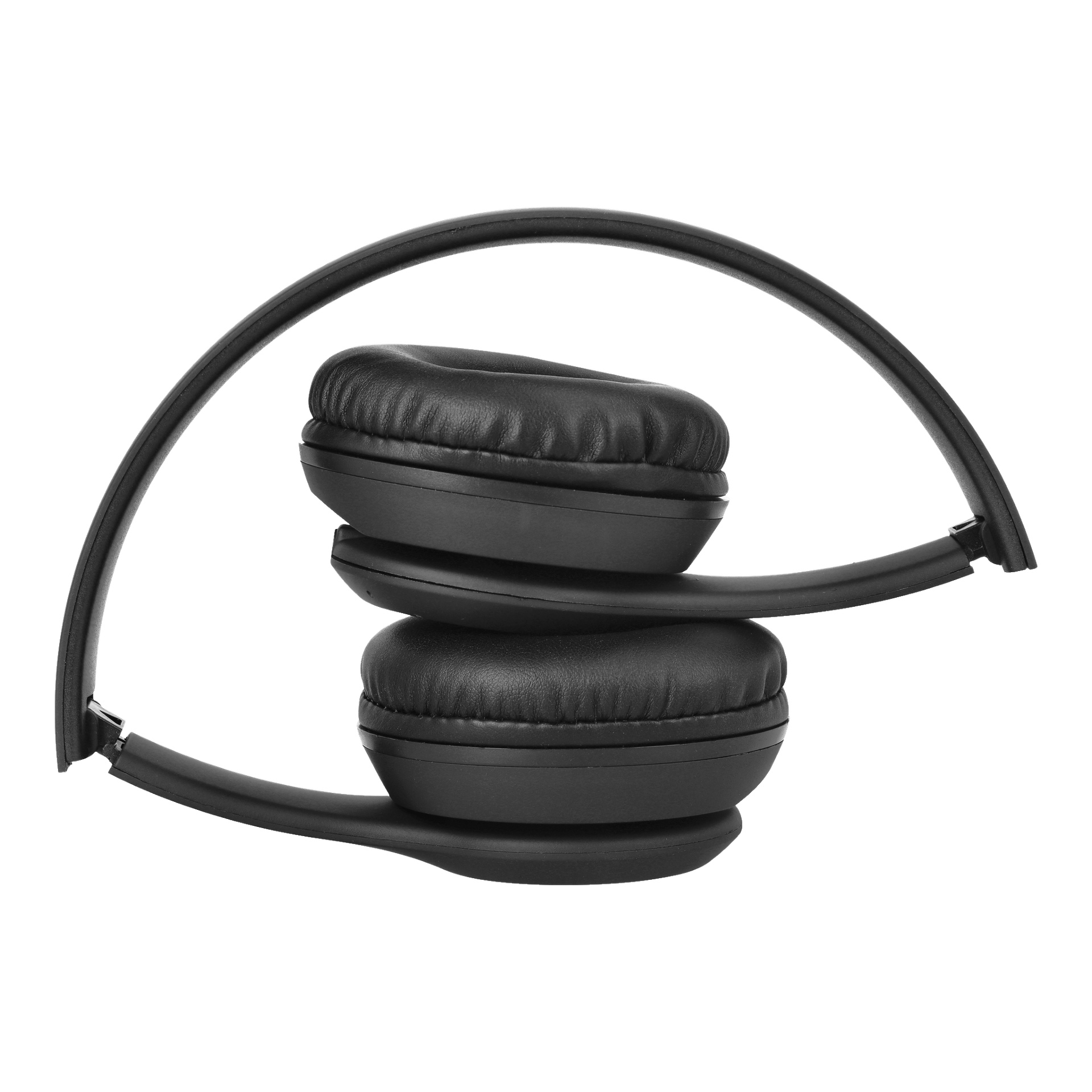 Black Bright Wireless on-ear hörlurar, vikta med öronkåpor tätt staplade och pannbandet skapar en mjuk båge ovanför och under dem.