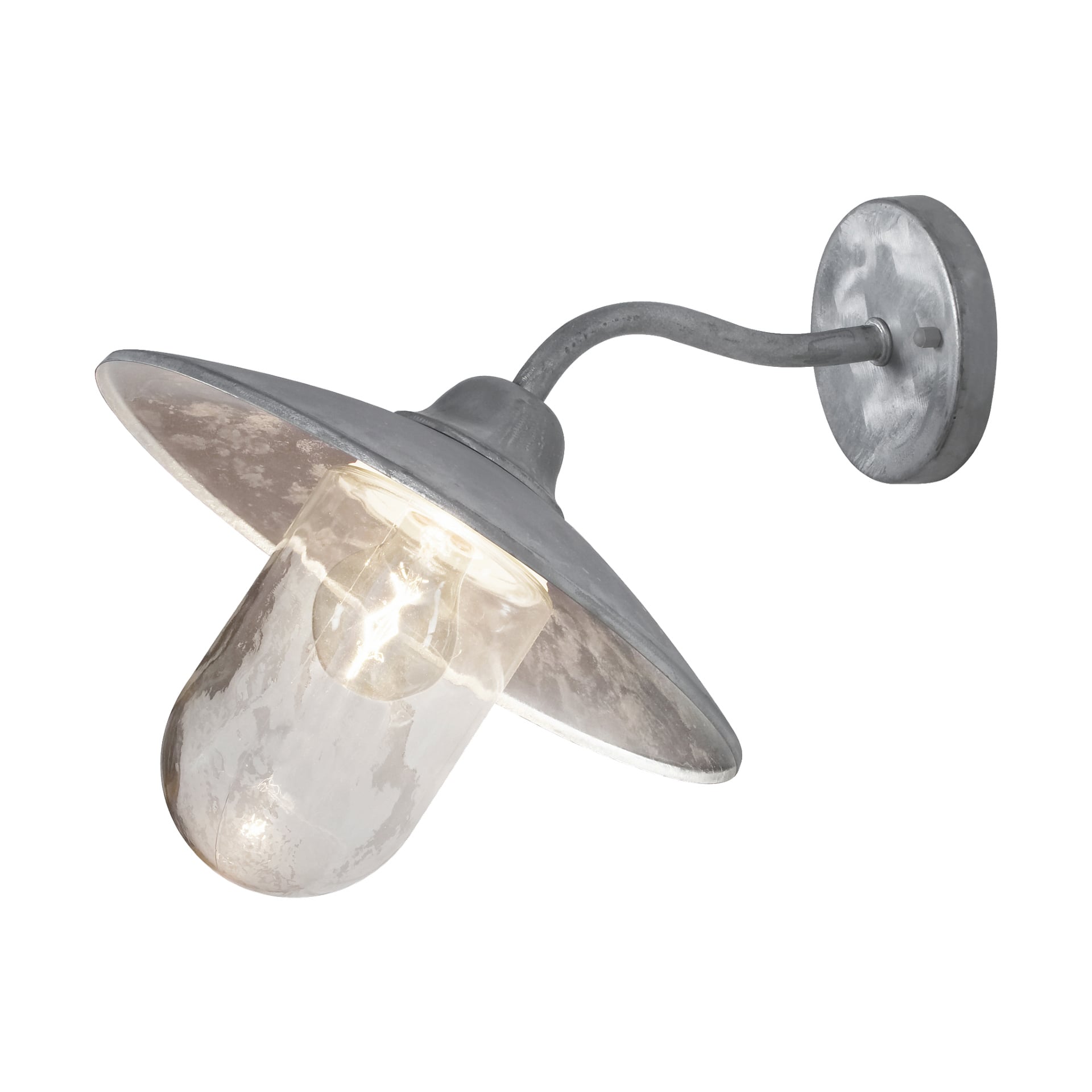 EKVIP vägglampa är en utomhusvägglampa med en böjd arm, bred metallskärm och ett transparent glasskydd som skyddar lampan. Dess rustika, industriella design ger en distinkt charm till exteriörområdena.