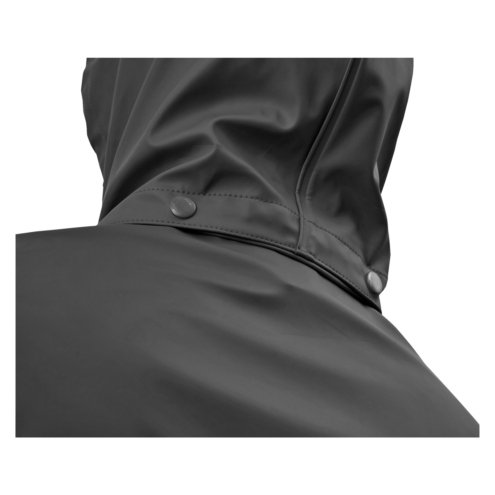 Die Rückseite der Kapuze des Bluewear Regenanzugs ist in Nahaufnahme zu sehen, wobei zwei metallische Druckknöpfe entlang einer genähten Naht auf dem glatten, leicht glänzenden Stoff hervorgehoben werden.