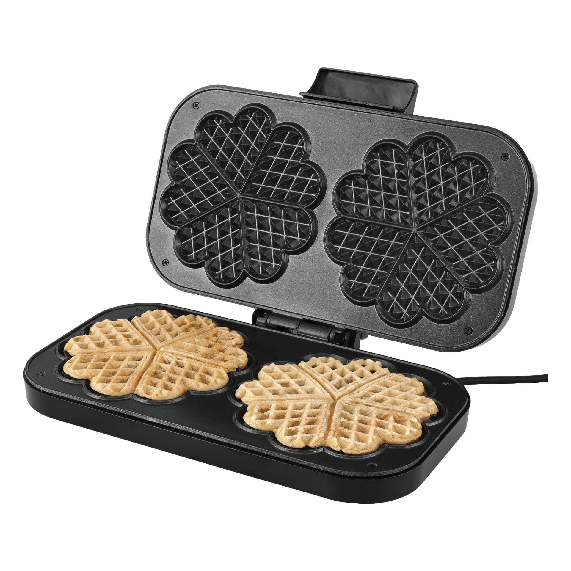 Ett öppet dubbelvåffeljärn visar två gyllene, hjärtformade våfflor på sina svarta non-stick-tallrikar. Strömkabeln sträcker sig från höger sida, vilket framhäver dess användarvänliga layout.