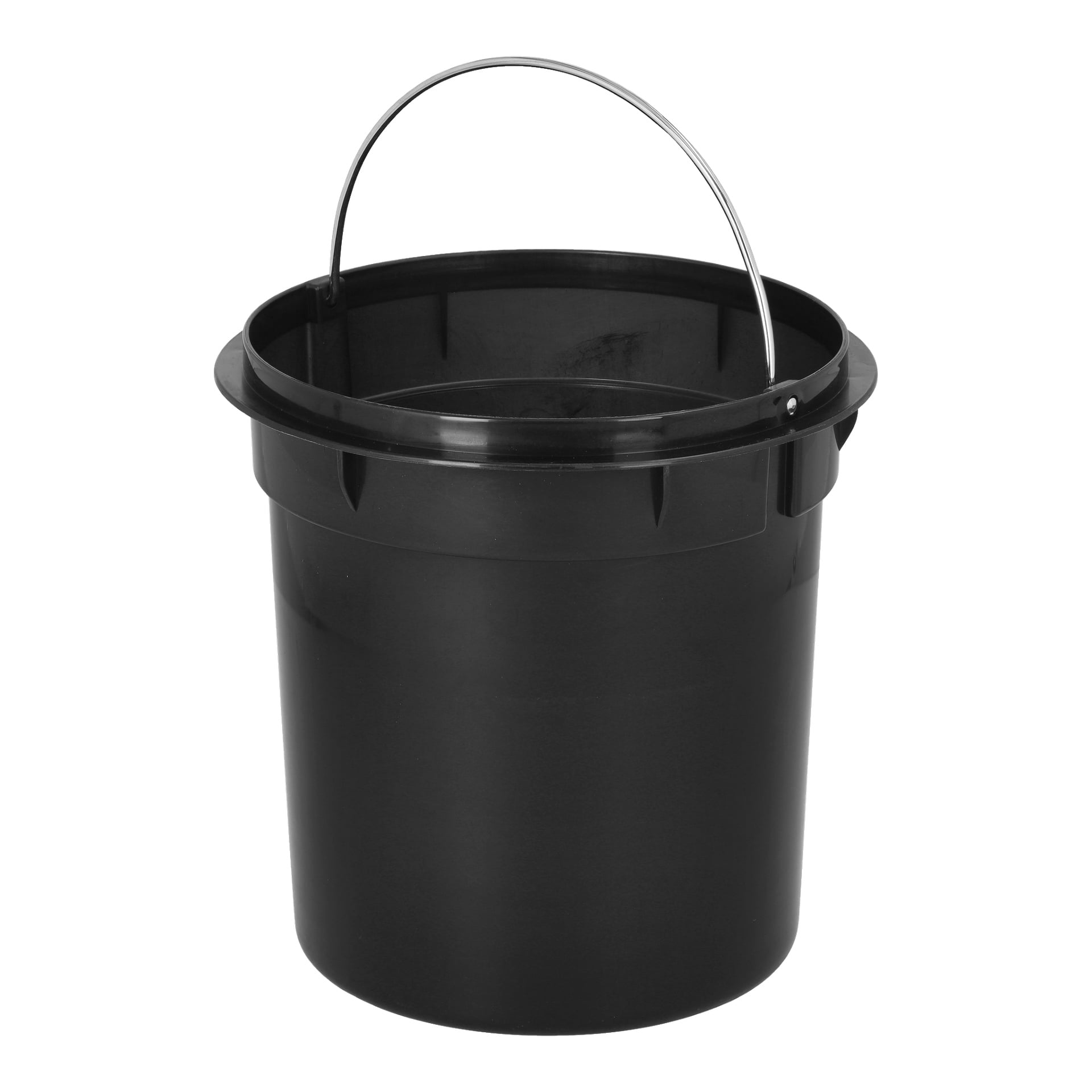 En svart plastpedallåda i EKVIP med metallhandtag visas. Behållaren är tom och har en enkel, funktionell design.