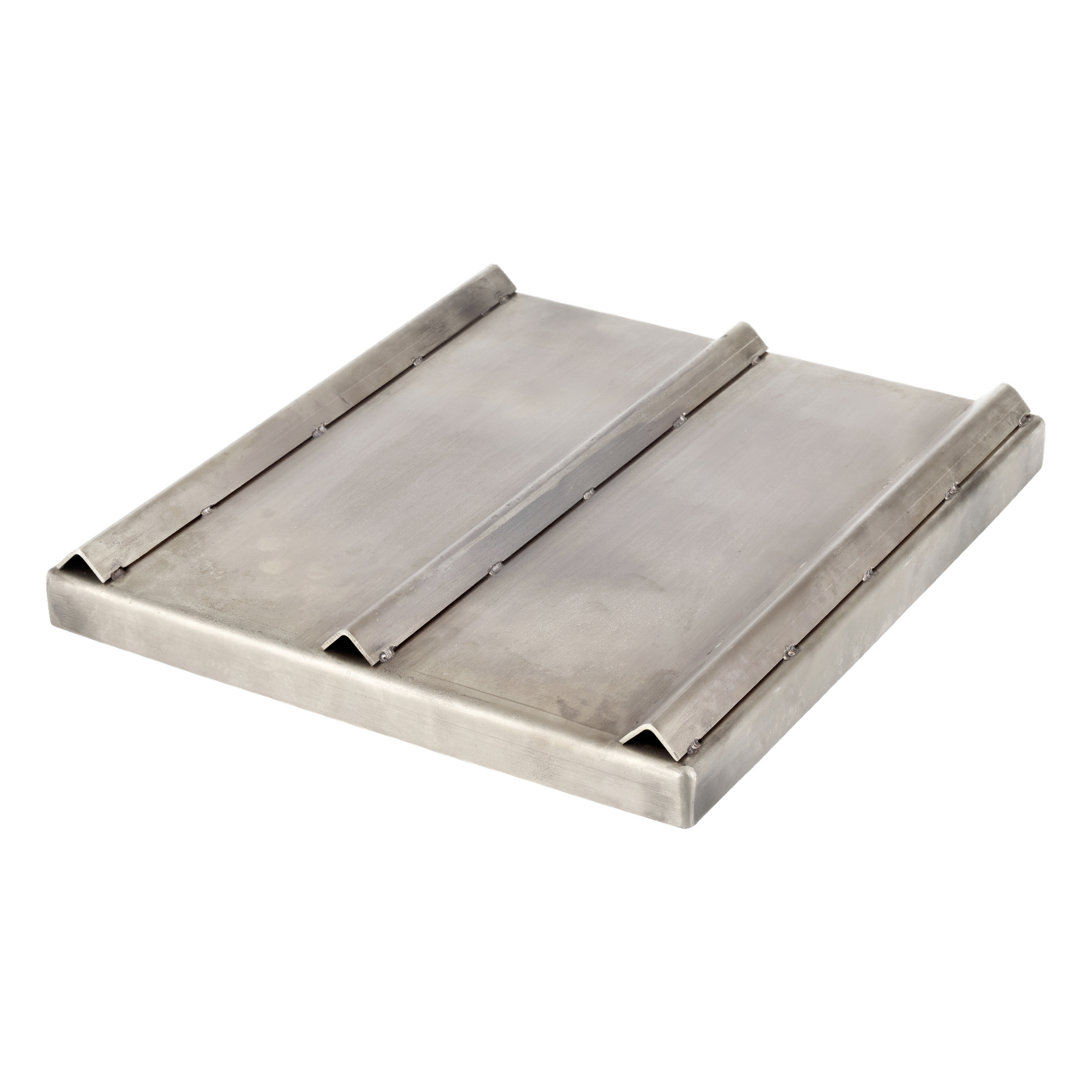 En Burns & Barkles grillplatta designad för grillar, med en rektangulär metallform med en slät bas och tre jämnt fördelade, upphöjda åsar längs dess längd. Ytan har en borstad yta med synliga svetsmärken vid basen av varje ås.