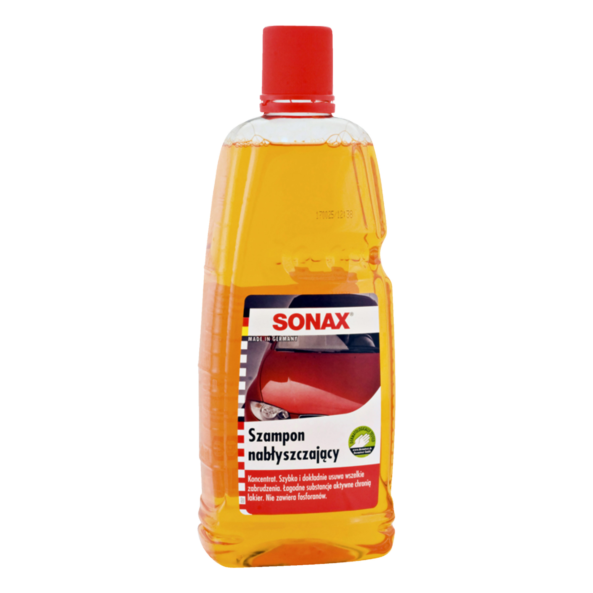 Butelka szamponu Sonax Gloss z czerwonym nakrętką i wypełniona pomarańczowym płynem. Na etykiecie widnieje czerwony samochód oraz napis opisujący jego zalety czyszczące i polerujące.