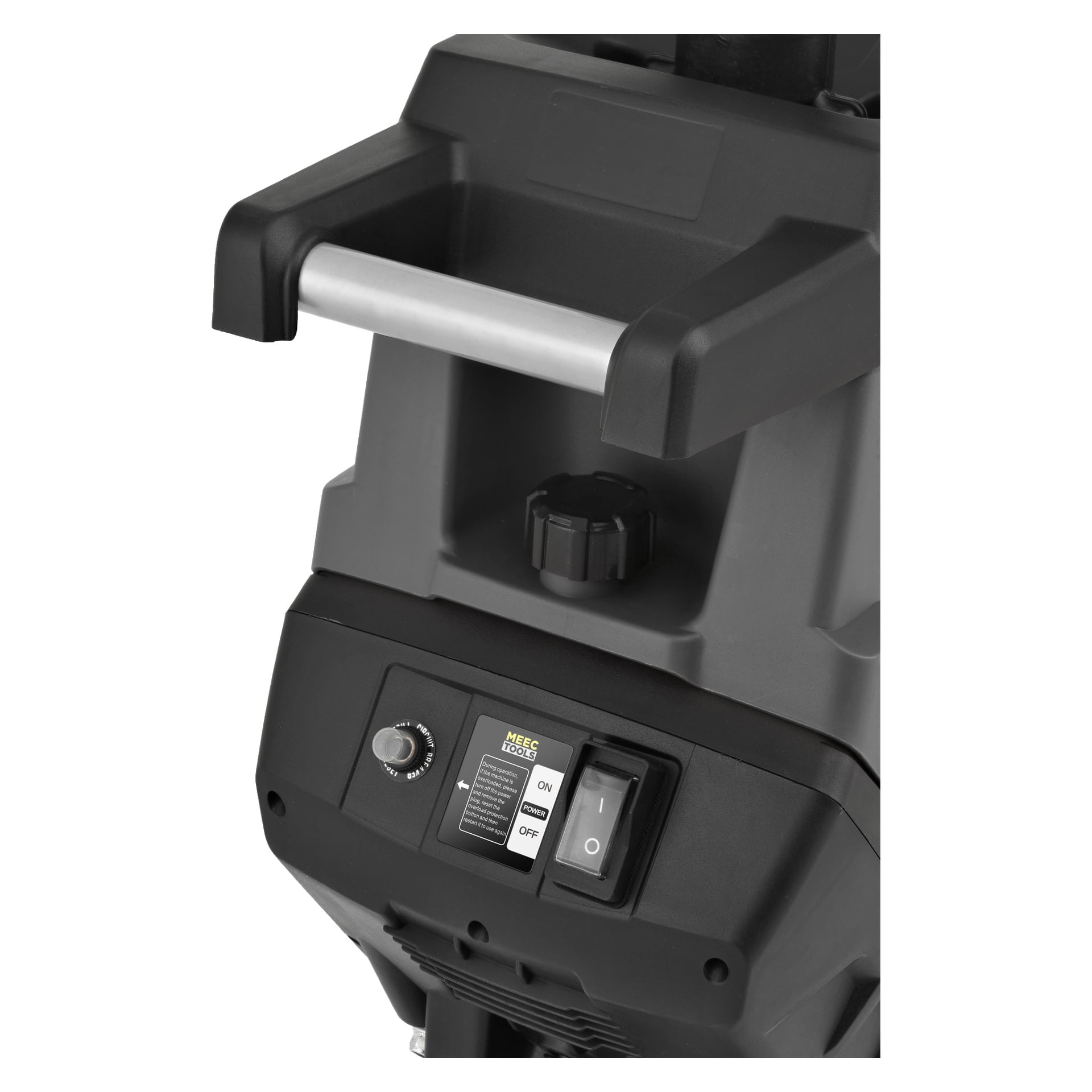 En detaljerad vy av den svarta Meec Tools Compost Shredder visar dess handtag, en rund kontrollratt, en PÅ/AV-brytare och en kompakt kontrollpanel. Nära den övre delen finns ett täckt inlopp som troligen används för att lasta material. Enheten har en robust industriell design.