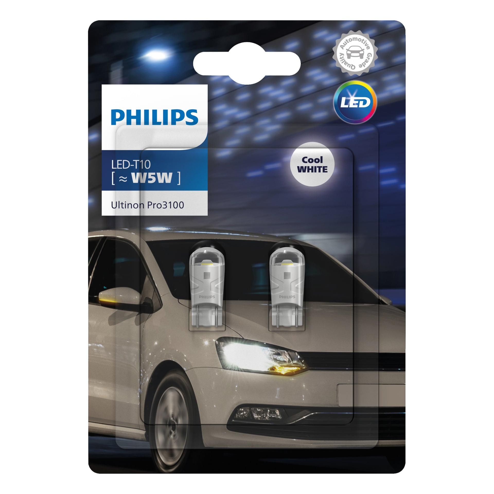 Philips Ultinon Pro3100 Signal lampa 2-pack, märkt kall vit, har två bil-LED-lampor placerade framför en vit bil. Förpackningen visar Philips-logotypen tillsammans med ikoner som indikerar LED-teknik och bilkvalitet.