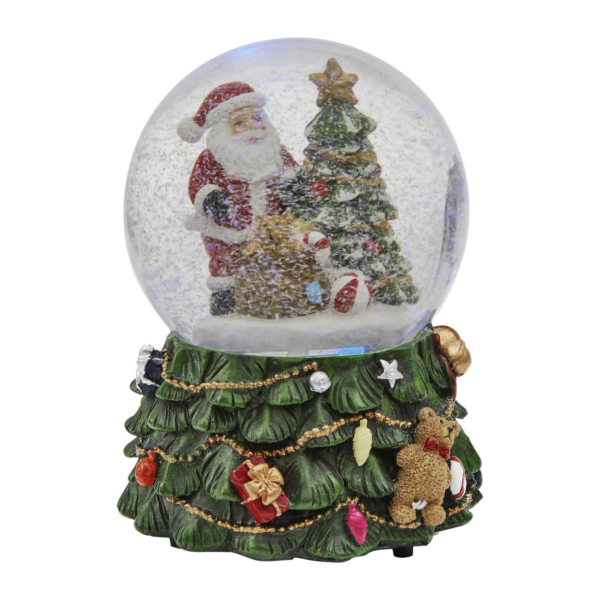 EKVIP Musical Snow Globe, upplyst med LED-ljus, visar jultomten bredvid en festlig julgran. Basen efterliknar en grön gran, dekorerad med prydnader, presentaskar och en nallebjörn. Inne i jordklotet skapar virvlande vit snö en glädjefylld julstämning.