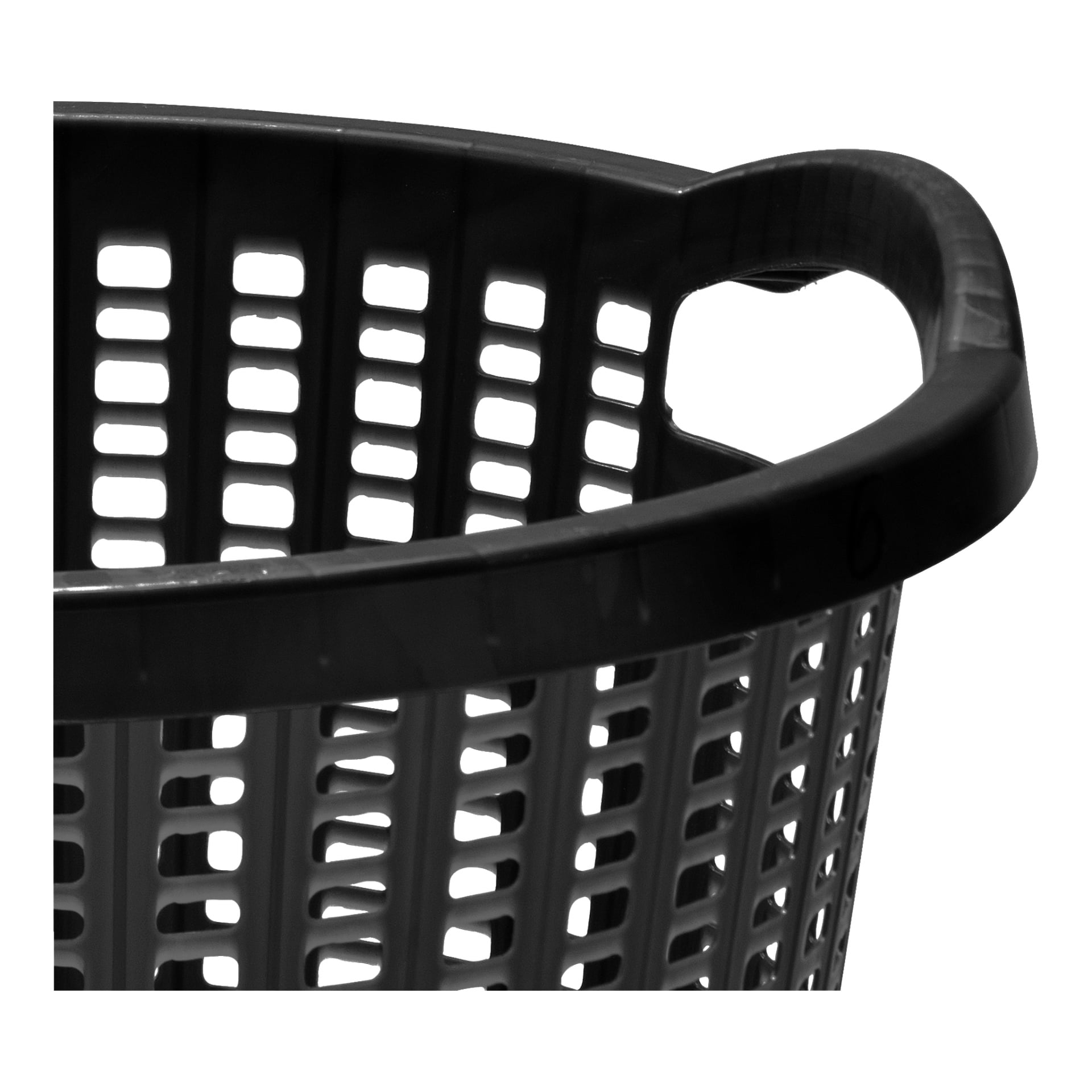 Närbild på den övre delen av en Hard Head Leaf-korg gjord av svart plast, som visar dess rutnätsdesign och ett synligt handtag på höger sida.