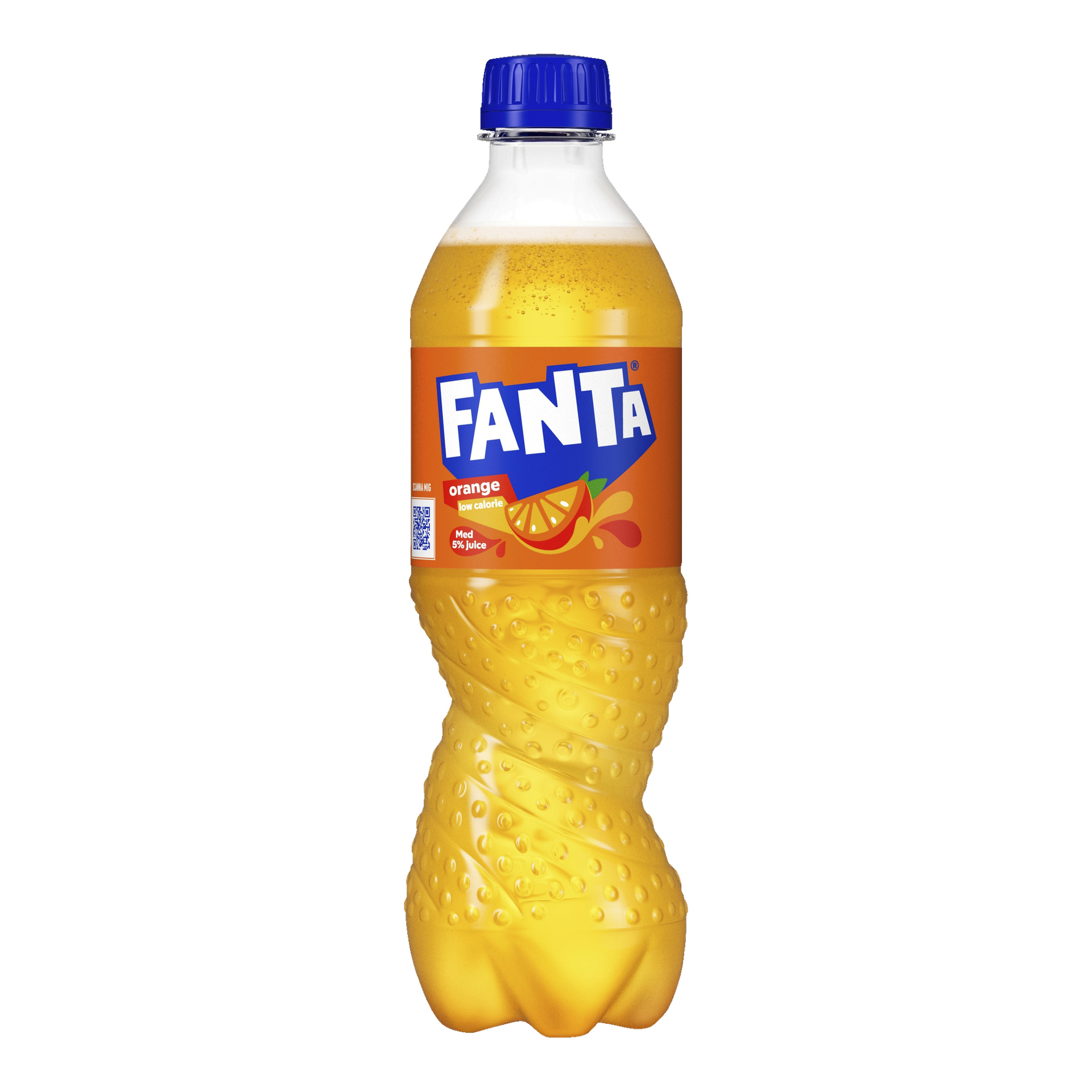En 500 ml Fanta Orange-plastflaska från Coca Cola, med en klarorange etikett med Fanta-logotypen, en bild av en skivad apelsin och toppad med en blå kapsyl; Etiketten innehåller text som anger att den är apelsinsmakad, låg i kalorier och inte innehåller någon juice.