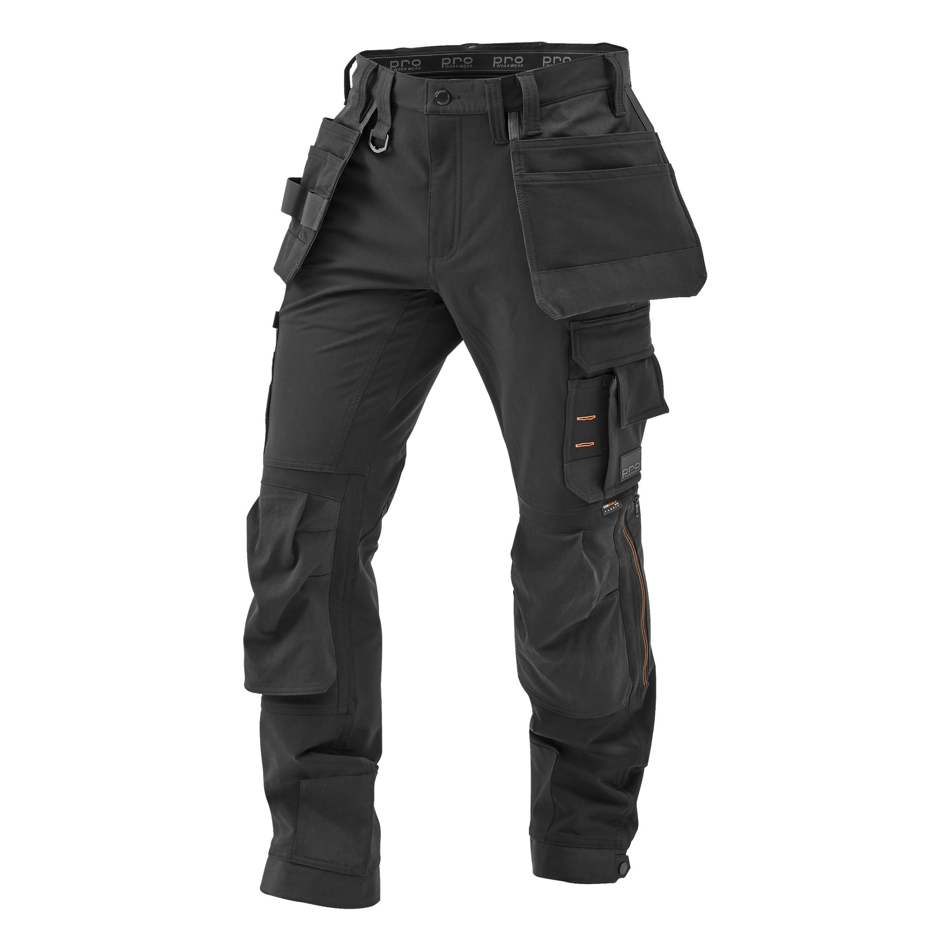 Bluewear Pro Workwear Herrbyxor Steve är svarta byxor med flera fickor, verktygsöglor, förstärkta knän, orange sömmar och justerbara flikar, gjorda för hållbarhet och praktisk användning.
