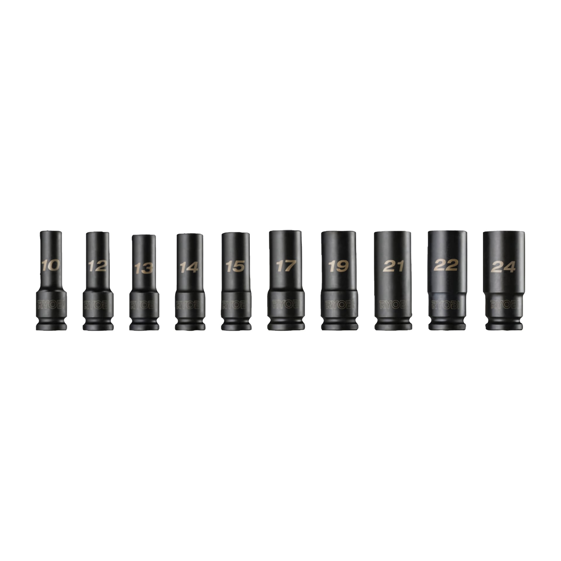 Tio Ryobi-hylsor från RHDIS10PC-setet är arrangerade i en rad efter ökande storlek, från 10 mm till 24 mm. De svarta socklarna visar sina respektive storlekar i kontrasterande text, och varje har Ryobi-varumärket präglat nära basen.