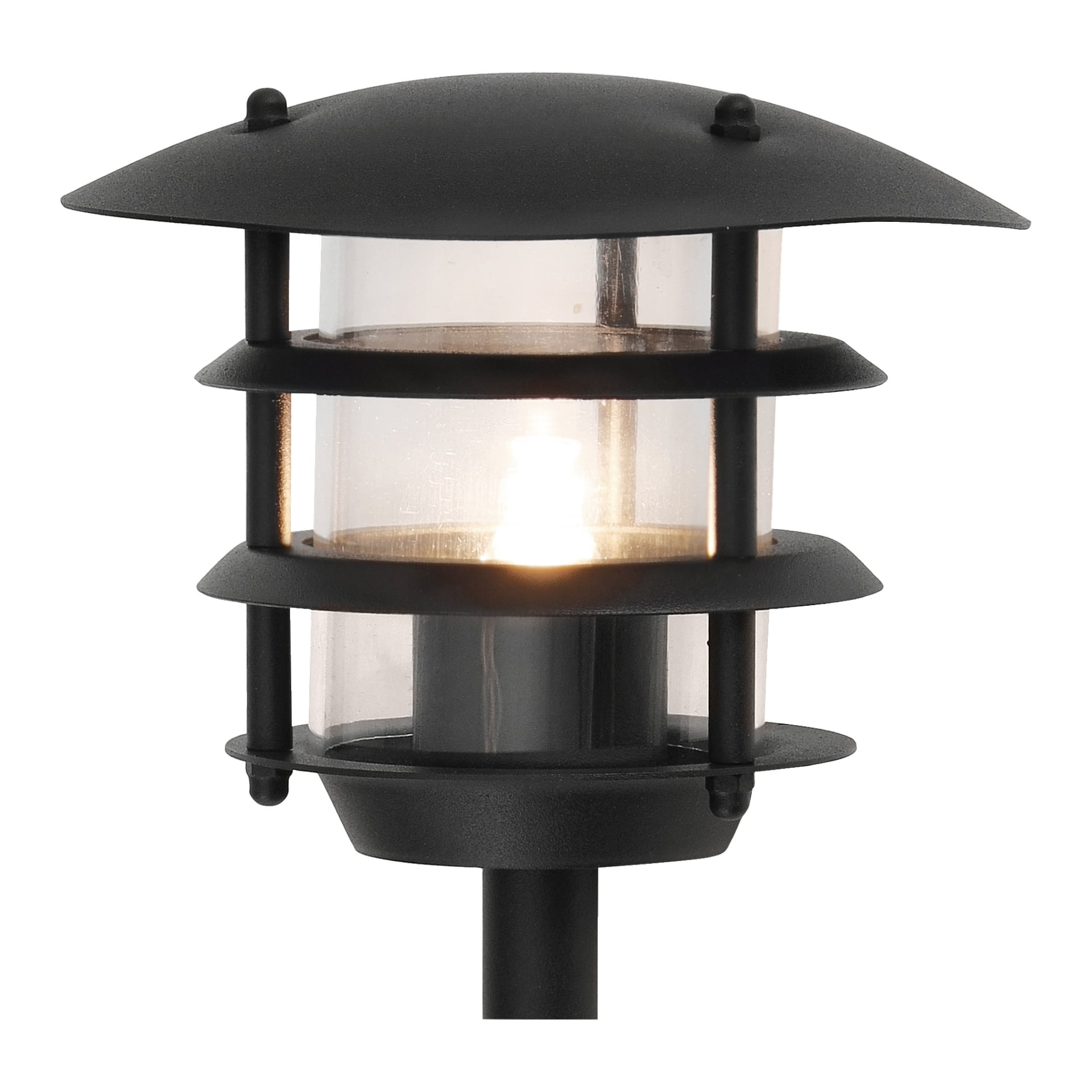 System Anslut Bollard Connectable prezentuje czarną zewnętrzną lampę słupową z przezroczystą, cylindrowatą szklaną obudową z podświetlaną żarówką, uzupełnioną trzema poziomymi metalowymi roletami i subtelnie zakrzywioną górną ścianą.