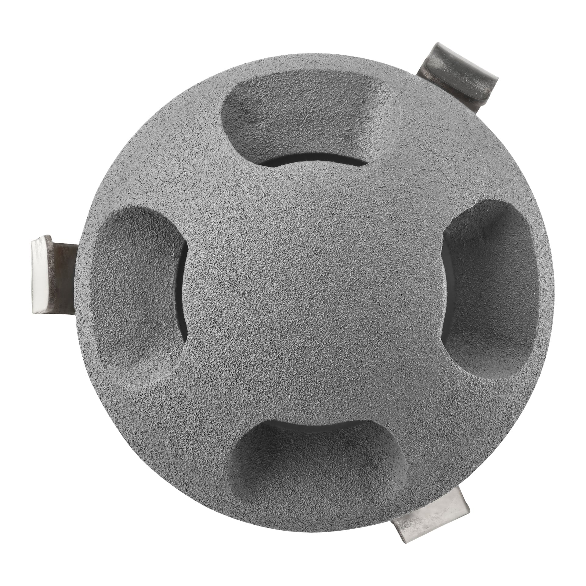 Z góry pokazano okrągły, teksturowany szary metalowy element z systemu Anslut Steplights Connectable, prezentujący cztery zagłębione segmenty oraz trzy prostokątne metalowe zakładki wystające z obwodu.