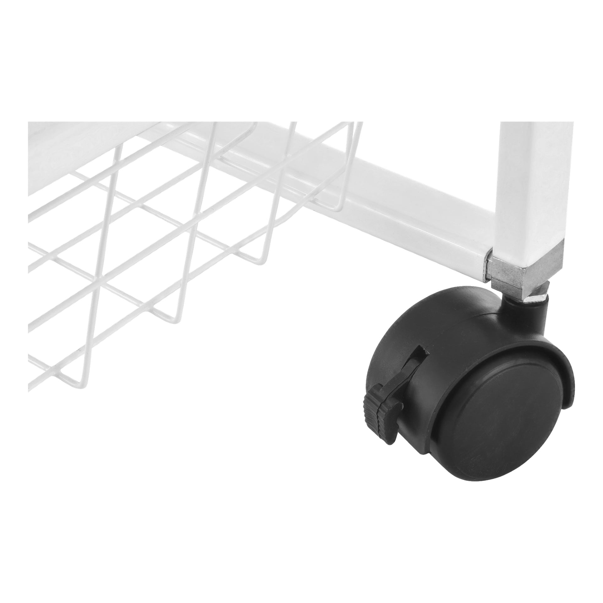 Detaillierte Nahaufnahme eines schwarzen Caster-Wheels mit Bremse, montiert an der Basis eines Hardhead-Ständers mit vier Drahtkörben.