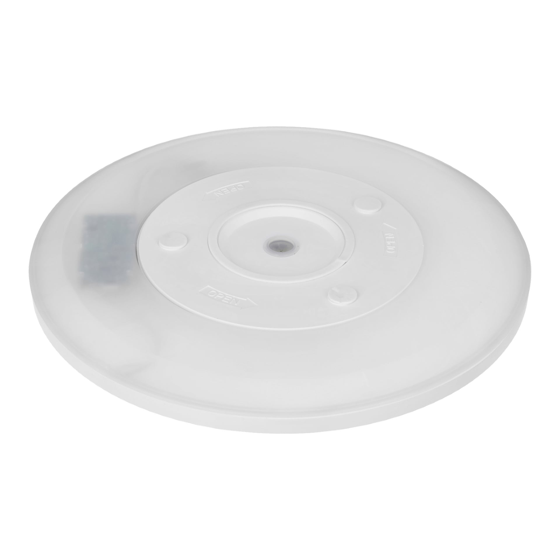 En cirkulär, vit, halvtransparent plast Anslut dimmbar LED-taklampa med en central öppning och lockmarkeringar som visar pilar som pekar mot öppnings- och stängningsriktningar.