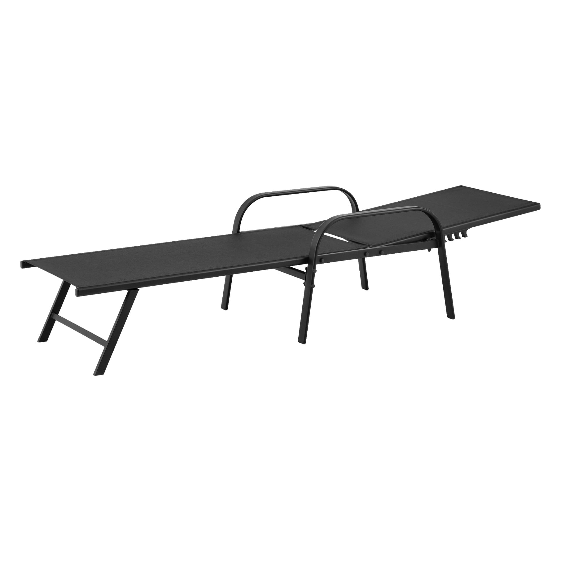 Schwarzes EKVIP Außen-Sonnenbett mit robustem Metallrahmen, abgeschrägten Beinen, zwei Armlehnen und einer verstellbaren Rückenlehne. Das moderne und stromlinienförmige Design ist ideal zum Entspannen an der Terrasse oder dem Pool.