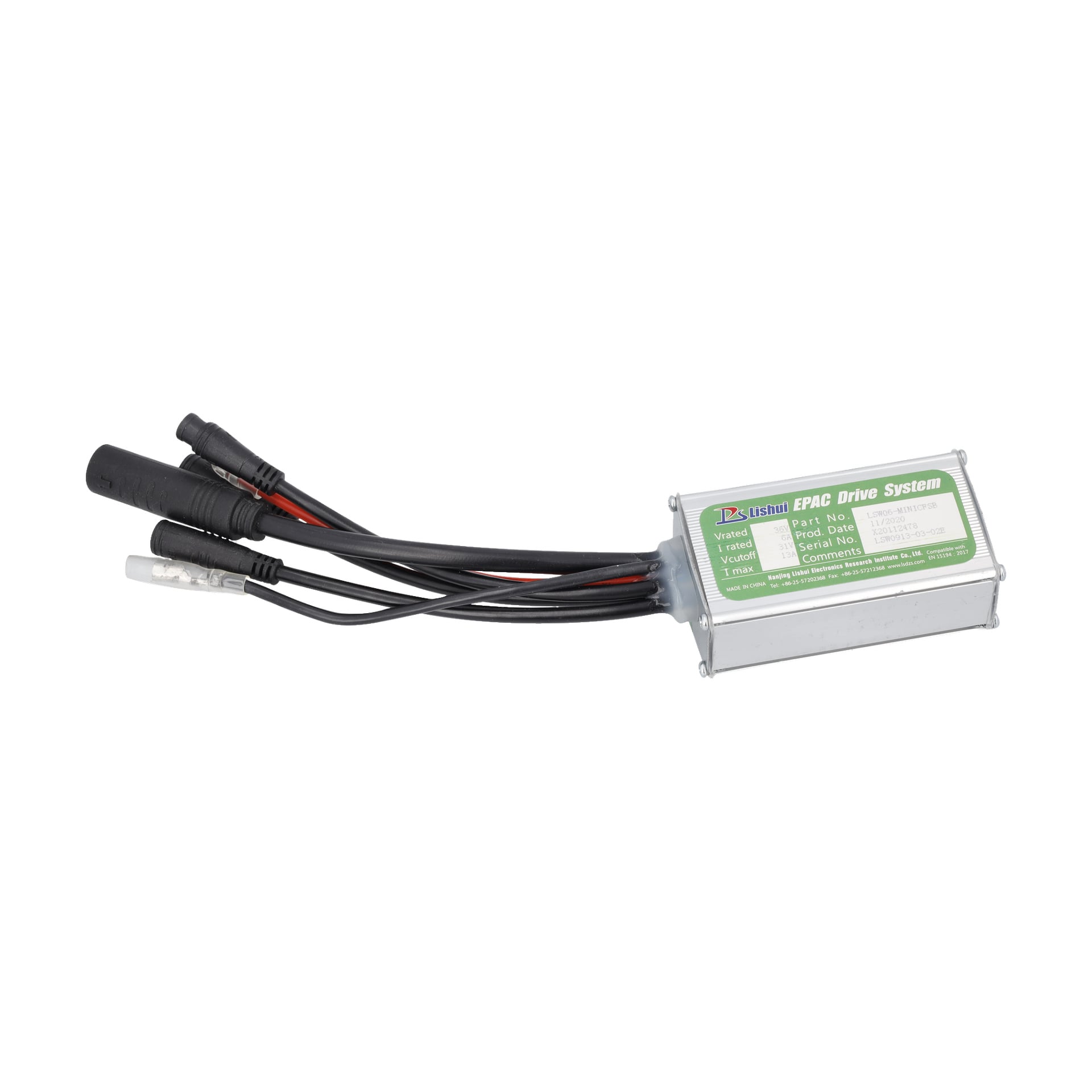En rektangulär metallisk kontrollbox med en grön "EPAC Drive System"-etikett, flera svarta och röda kablar som sträcker sig från ena sidan.