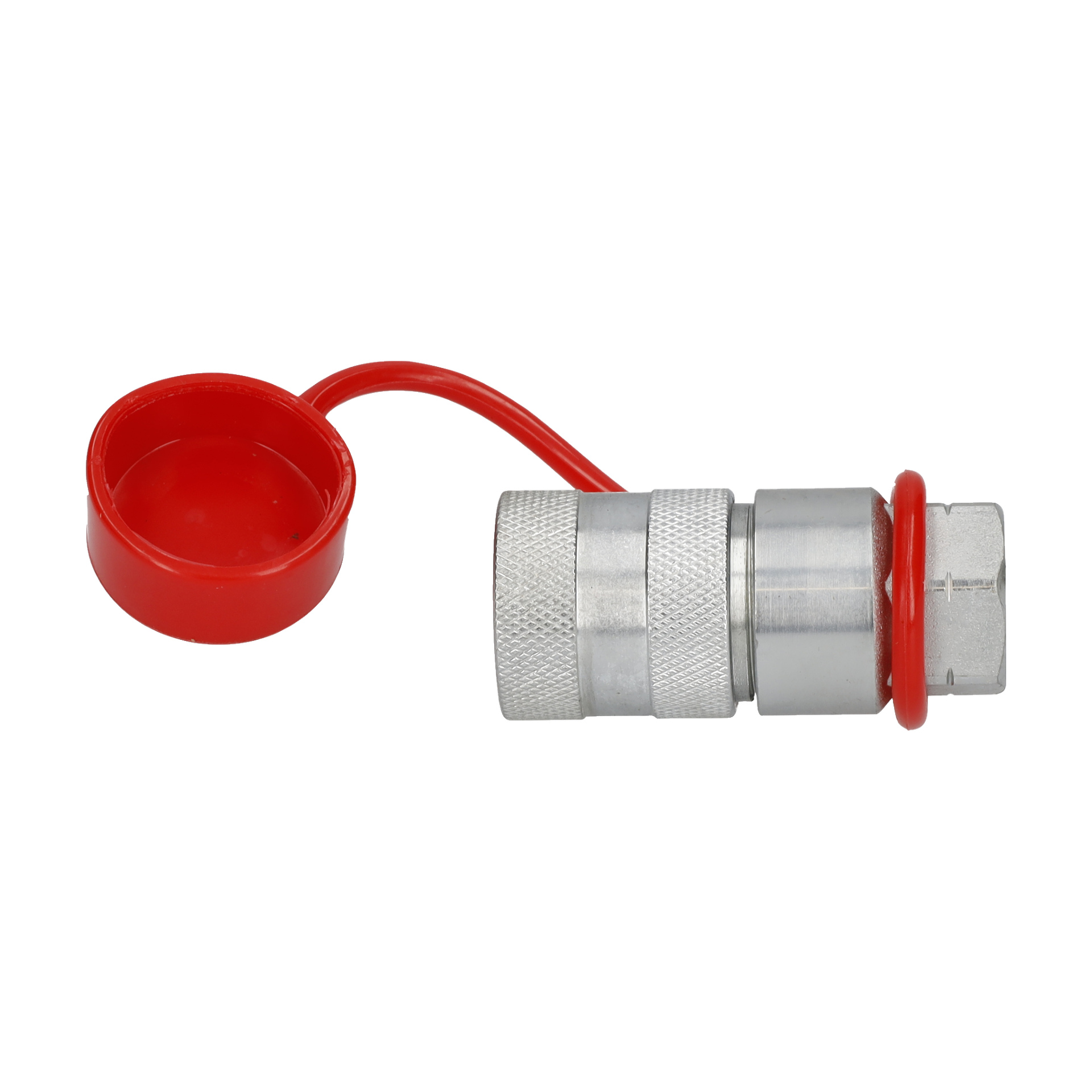 En metallhydraulslang, kvinnlig koppling med räfflad grepp, är kopplad till en röd plastdammlock till vänster med en flexibel rem.