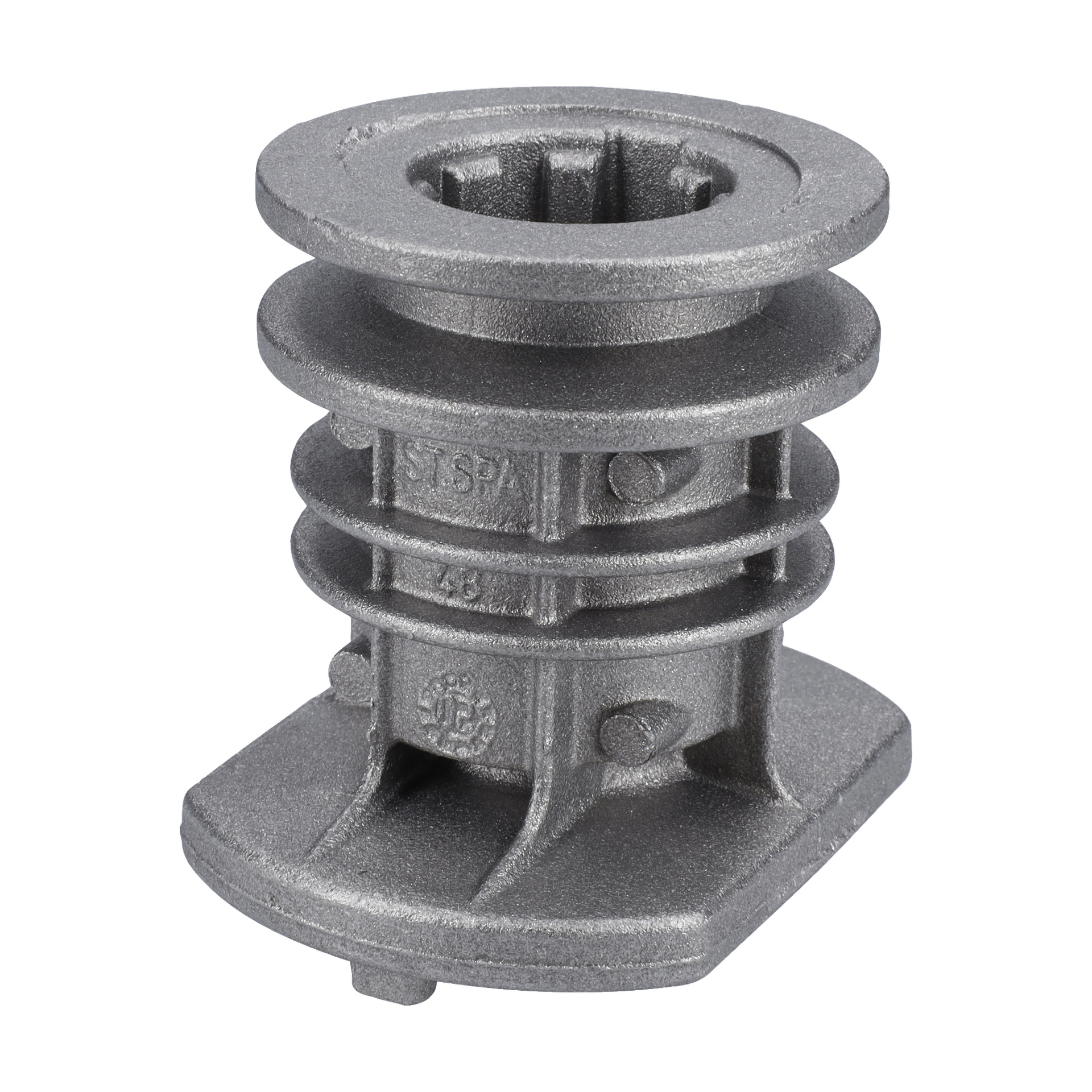 Blade Attachm D=25mm 2023- to metalowy cylinder z trzema rowkami, płaskim podstawą, centralnym otworem i małymi tłoczonymi detalami.