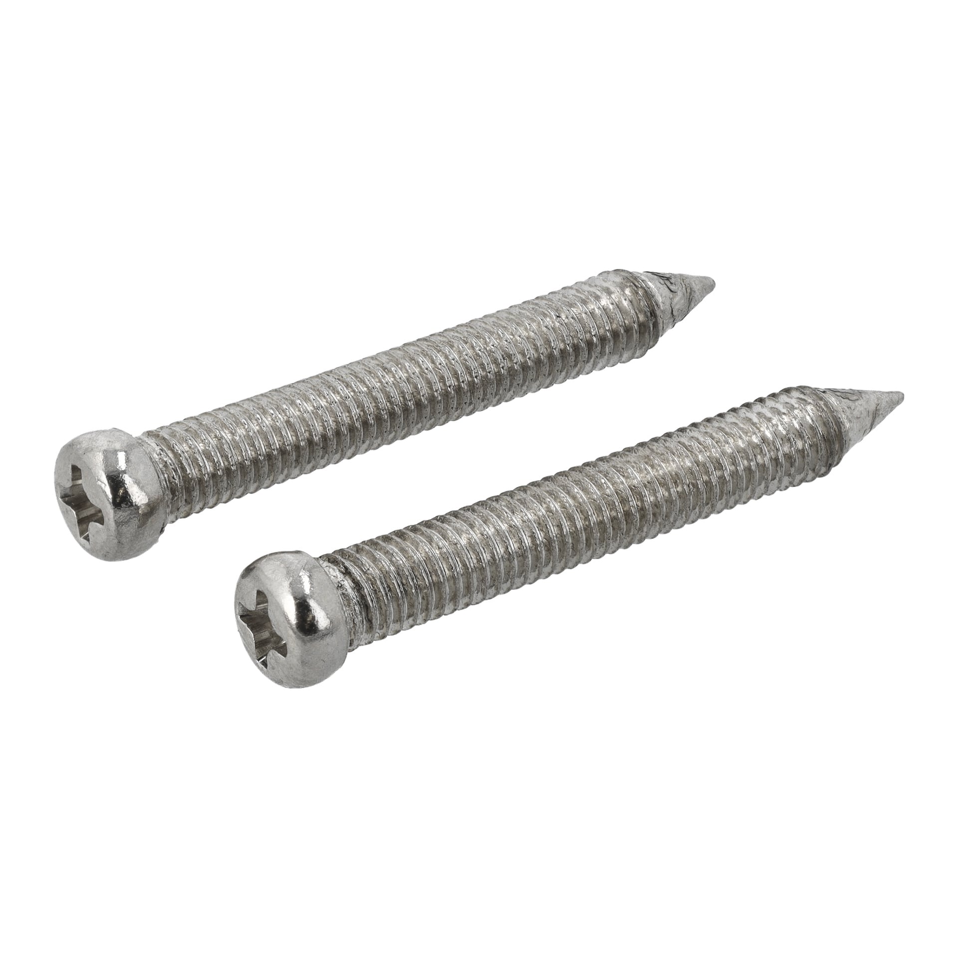 Zwei parallele Satin-Chromschrauben von Hard Head werden ausgestellt. Jede Schraube des Schlosszylinders ist aus Metall mit Kreuzschlitz, Gewindewelle, spitzer Spitze und abgerundetem Deckel.