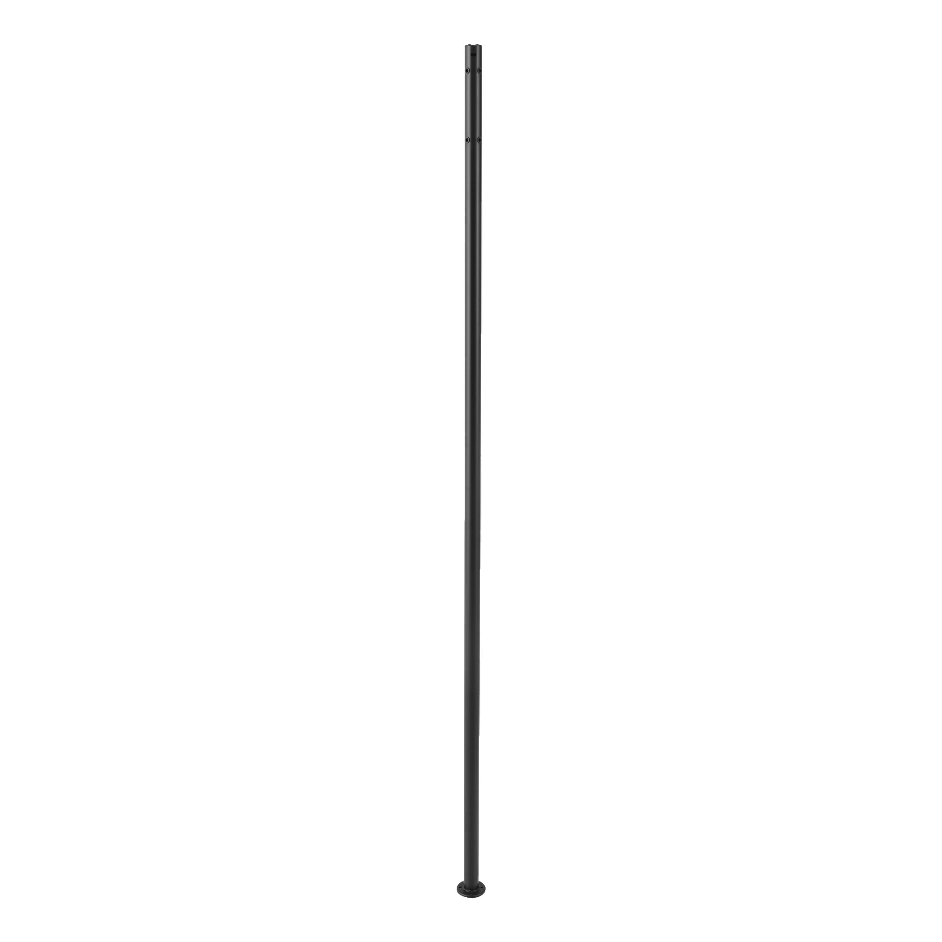 Corner Post Luxury Pavilion har en slank, hög svart metallcylinder med en platt rund bas och en slät finish.