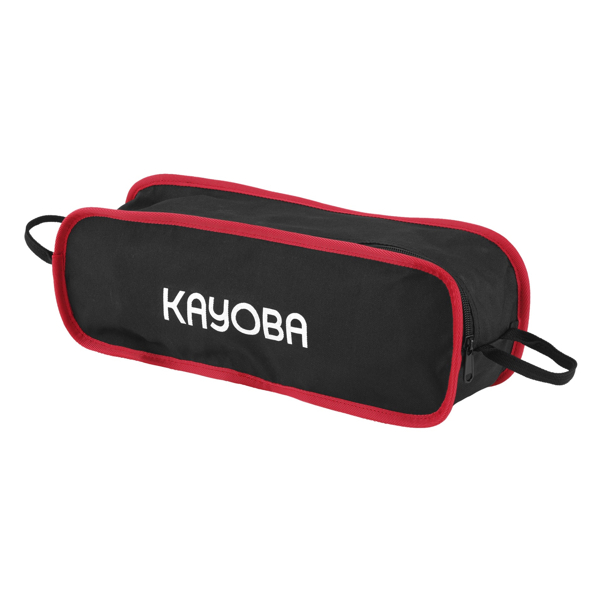 Musta suorakaiteen muotoinen kangaslaukku punaisilla reunuksilla, jossa on kaksi kahvaa, vetoketju ja valkoinen "Kayoba"-merkki edessä, suunniteltu taittomaan retkeilytuoliin.